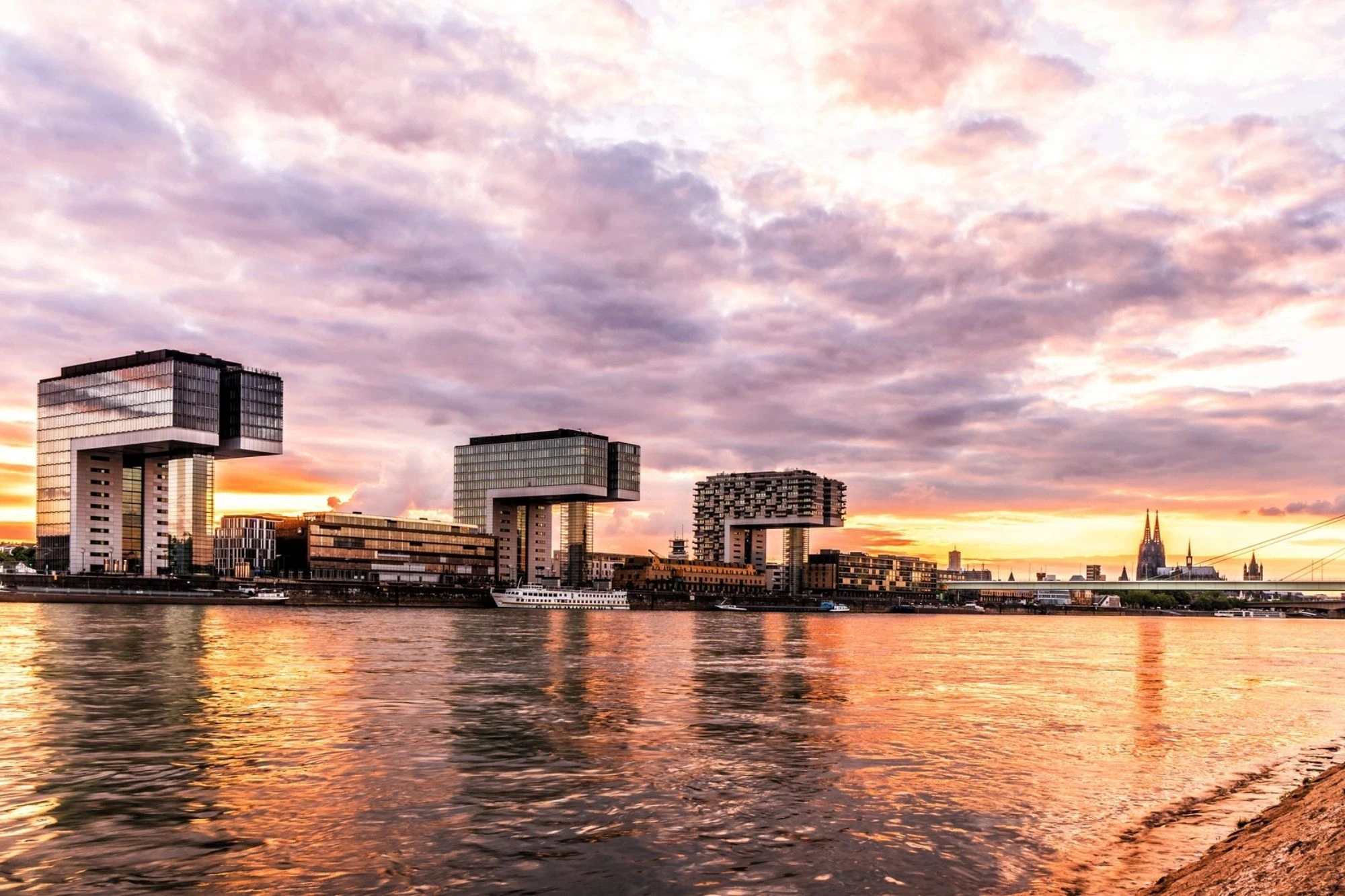 skyline köln und die kranhauser