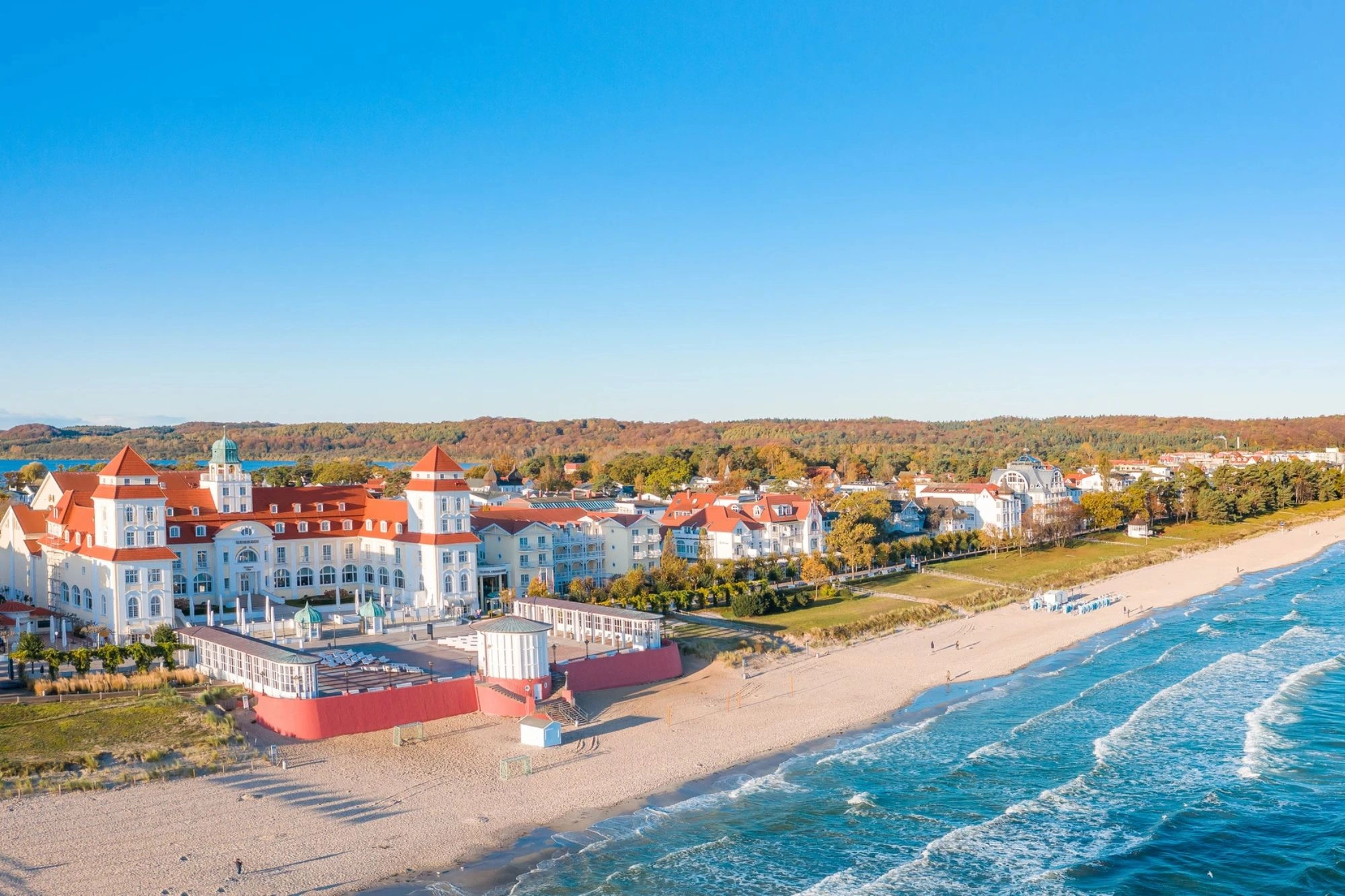 Rügen - Aussicht auf die Strandpromenade in Binz