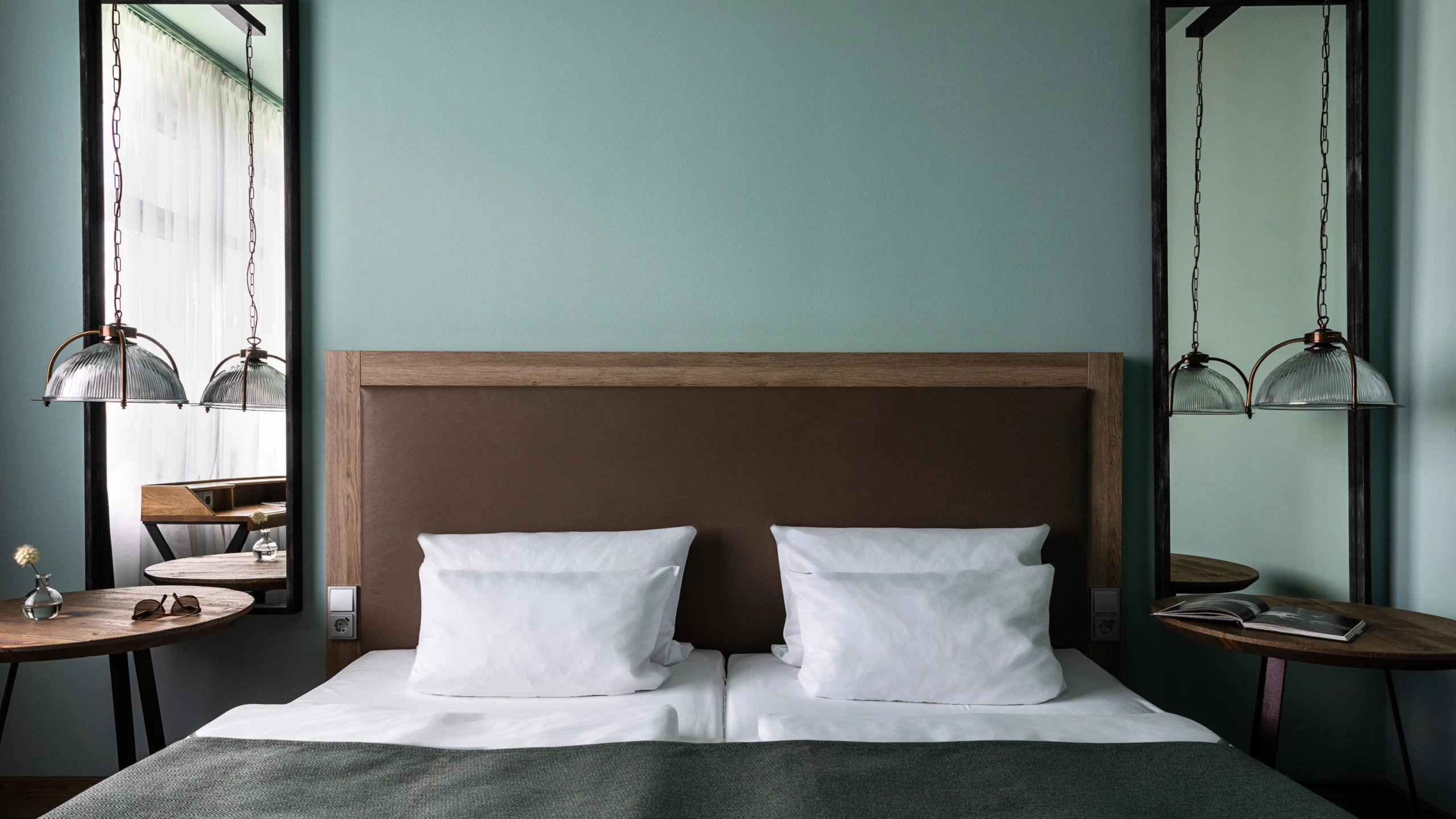 Zimmerbeispiel mit Doppelbett Ameron Hotel Abion Spreebogen in der Stadt Berlin