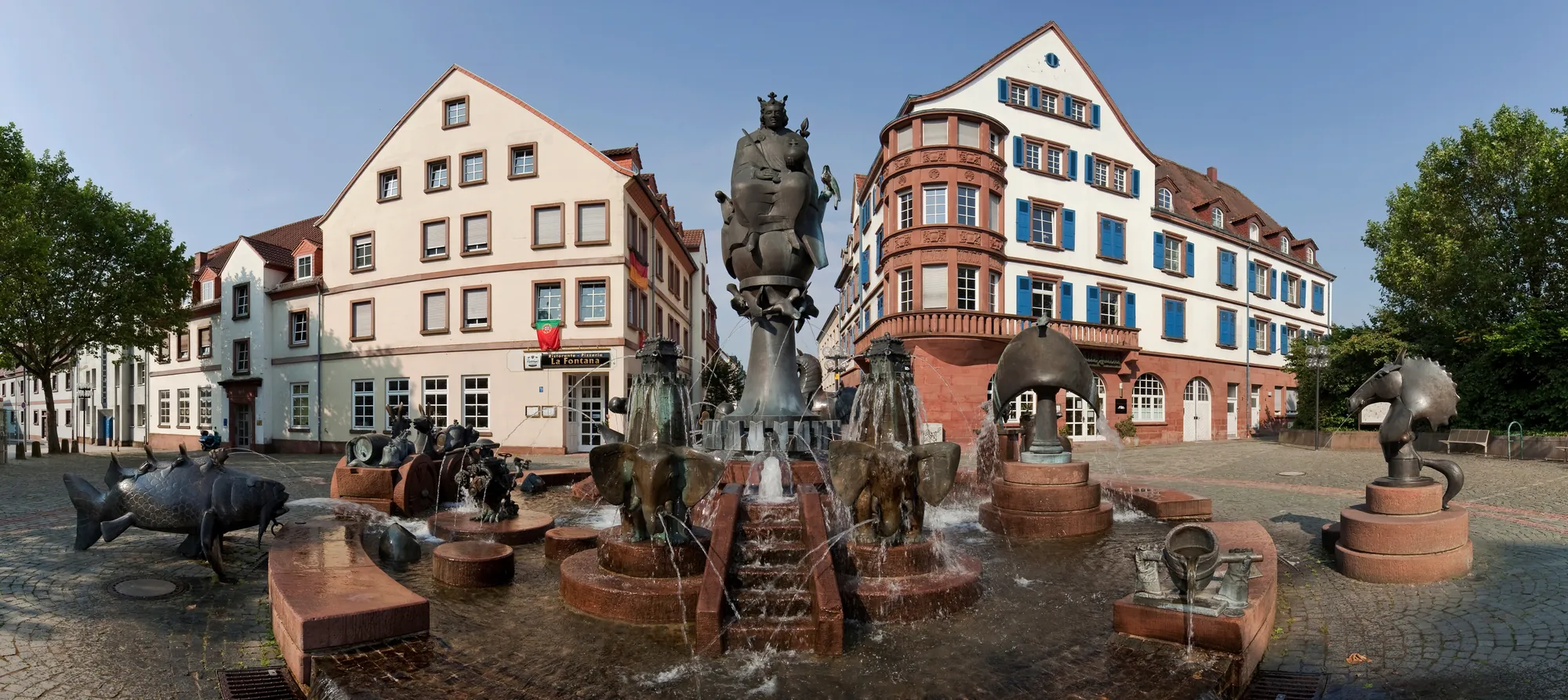 Kaiserslautern - Aussicht auf die Altstadt und seinen Kaiserbrunnen