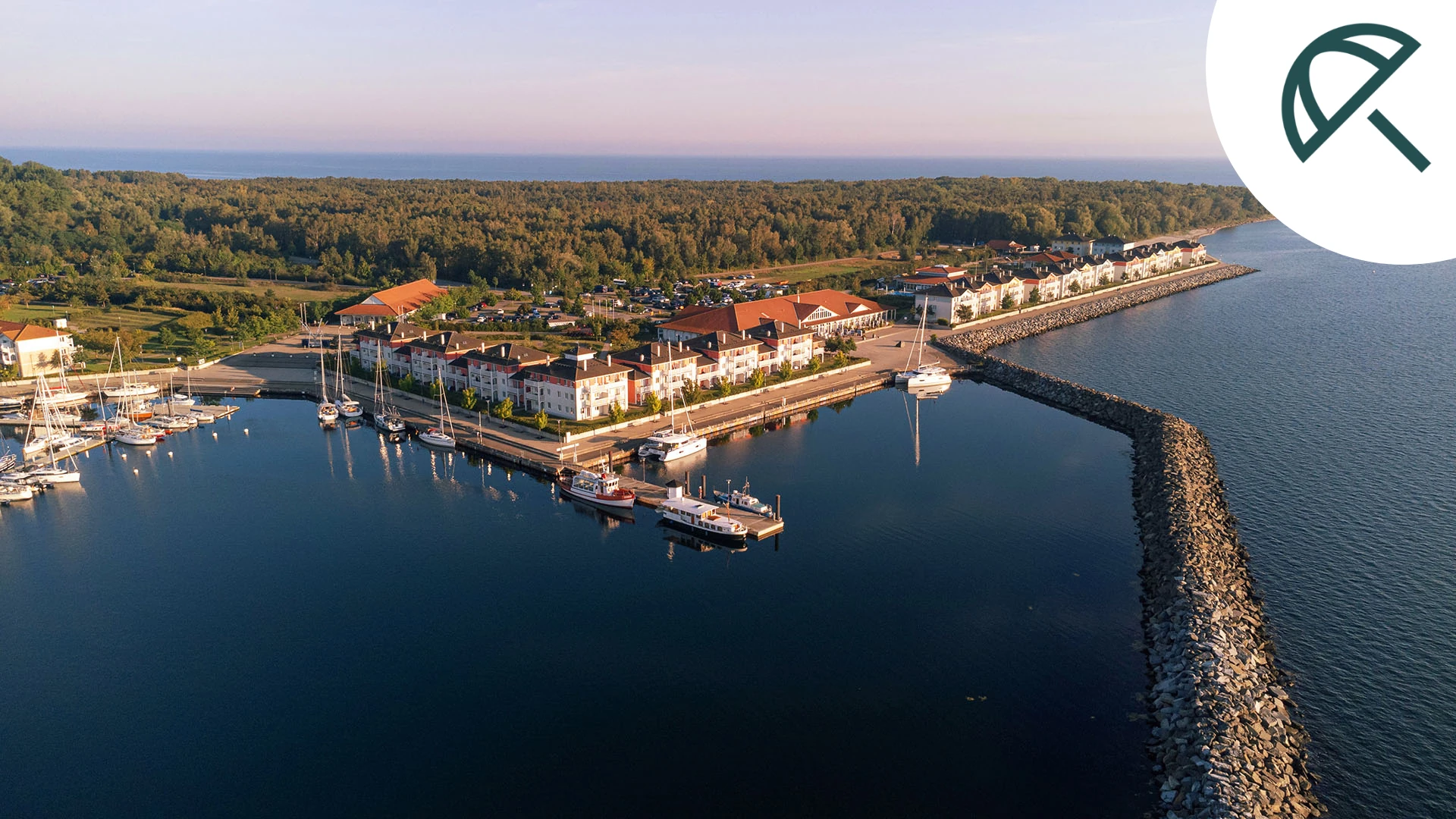 Beech Boltenhagen Panoramasicht mit Drohen aufgenommen mit Icon