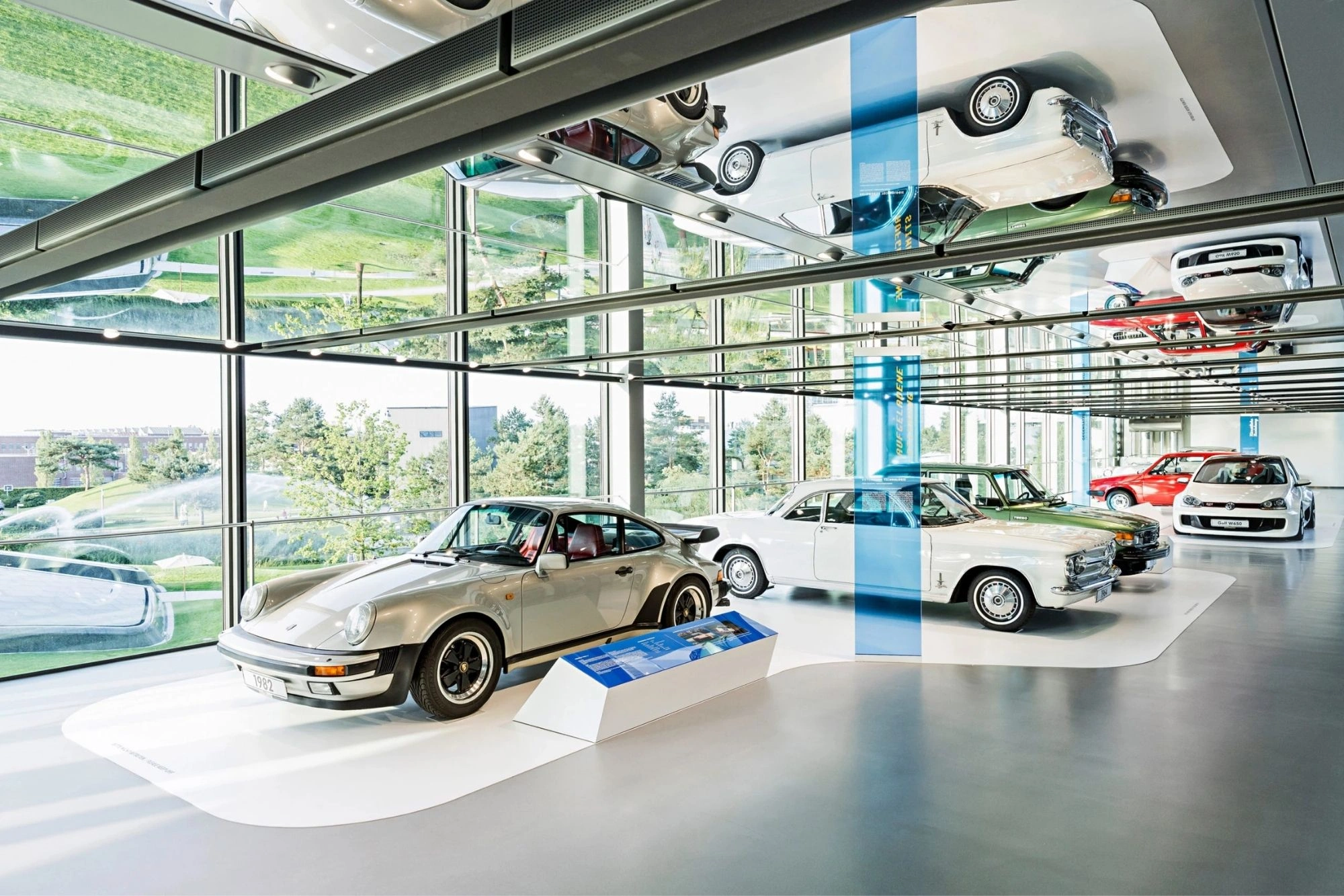 Oldtimerausstellung in der Autostadt Wolfsburg