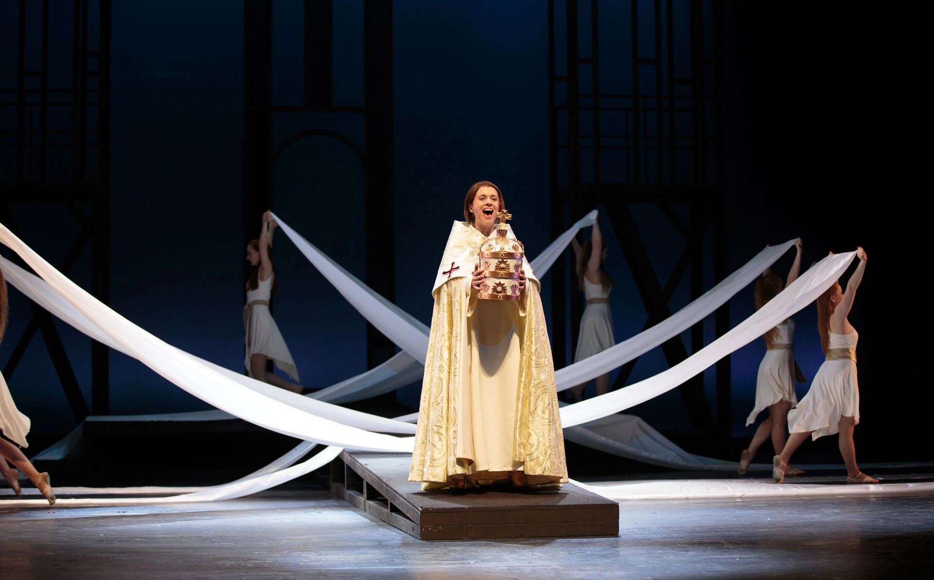 Die_Päpstin_J90A0354_Michael_Böhmländer.opti