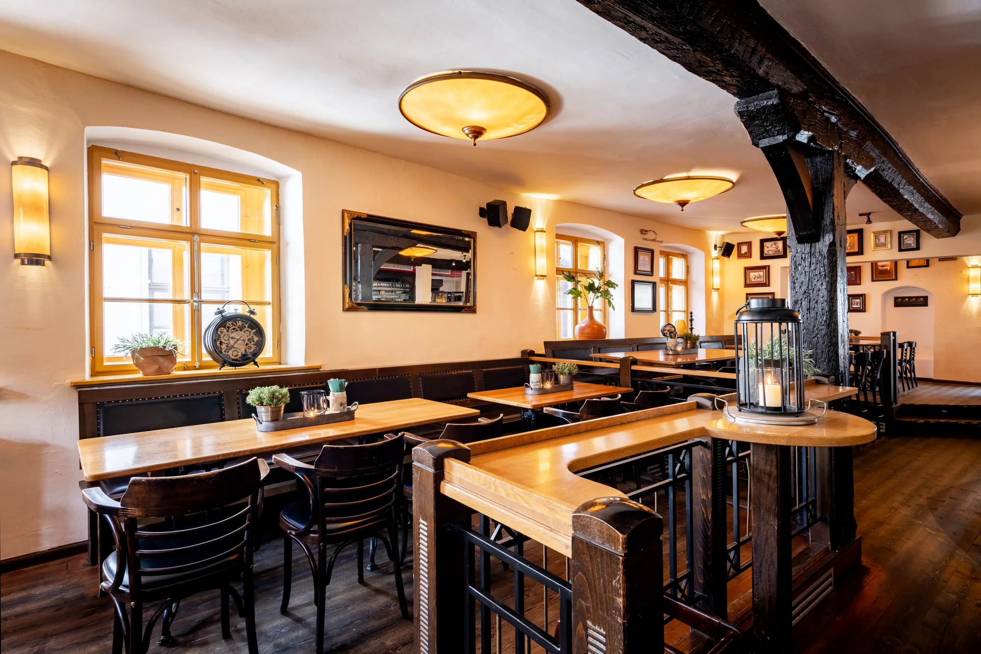 Watzdorfer Geleitschenke - Restaurant, Tresen, Traditionell