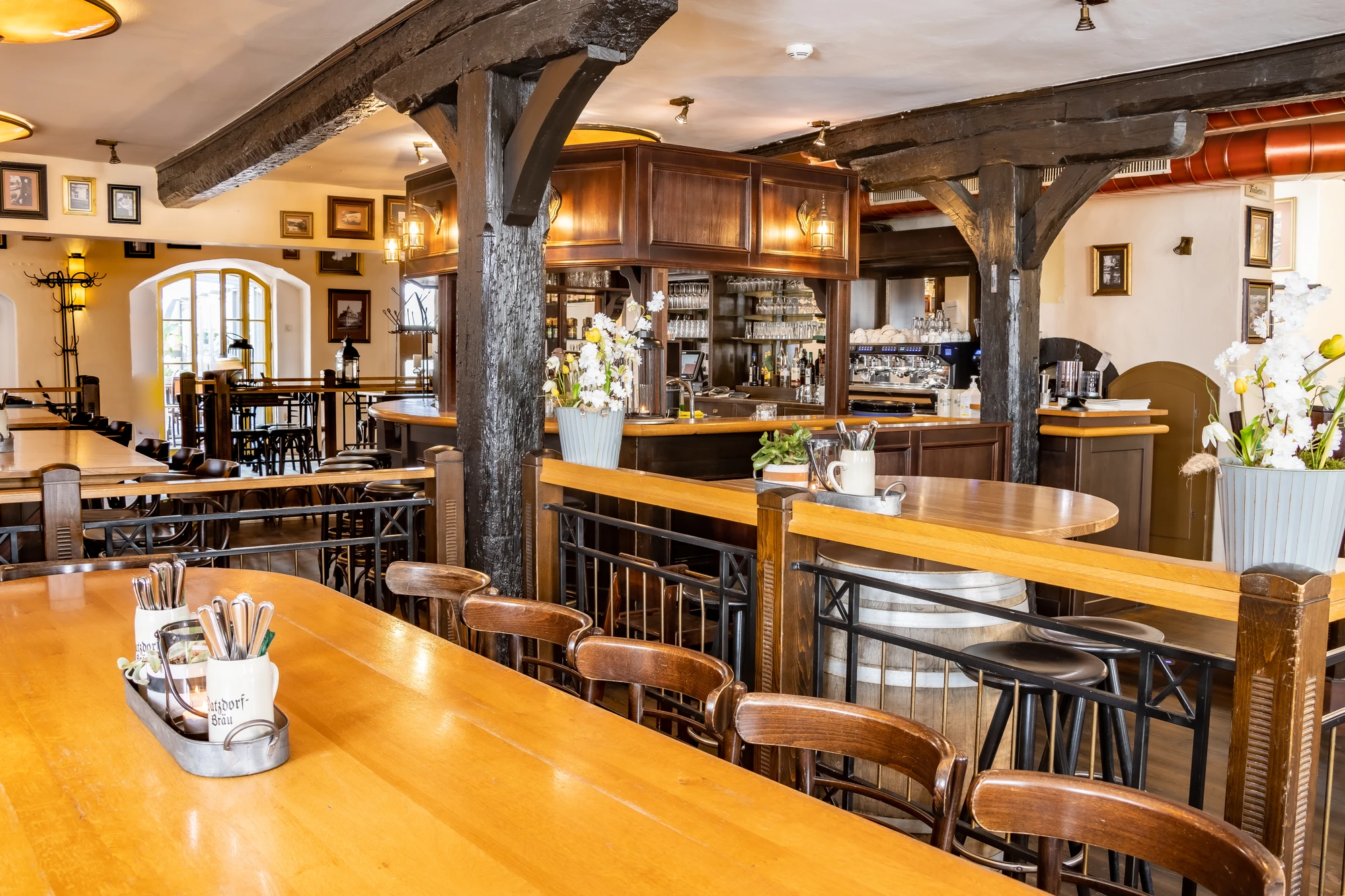 Watzdorfer Geleitschenke - Restaurant, Tresen, Traditionell