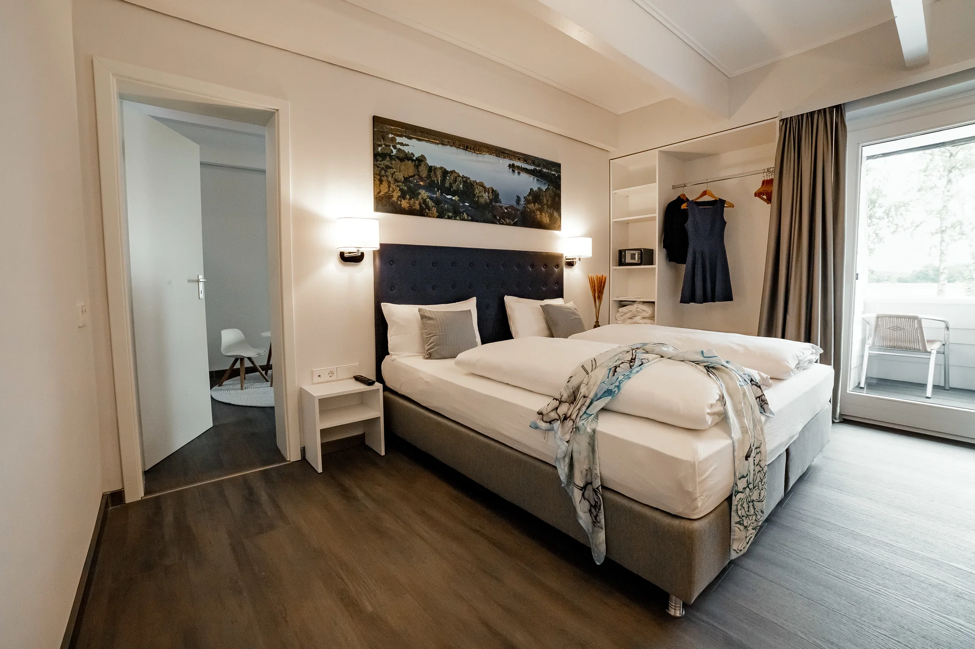 Hotelzimmer mit Doppelbett