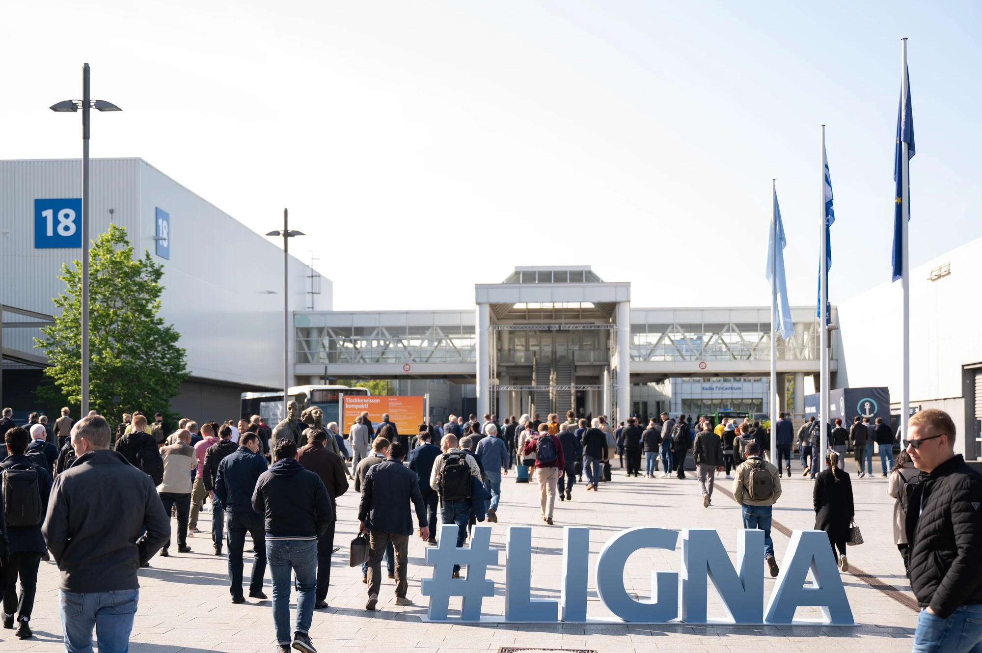 Ligna 2023 Messegelände Hannover Besucherstrom