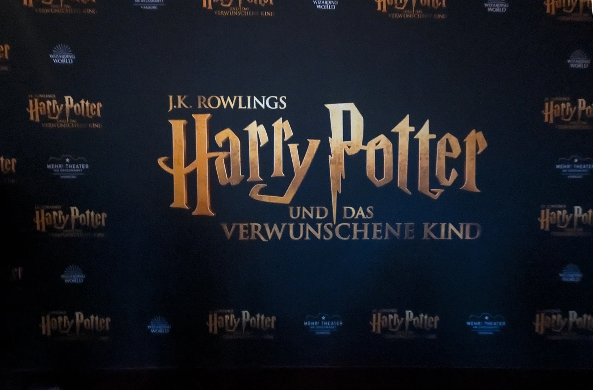 Fotohintergrund Harry potter und das verwunsche Kind im Theater