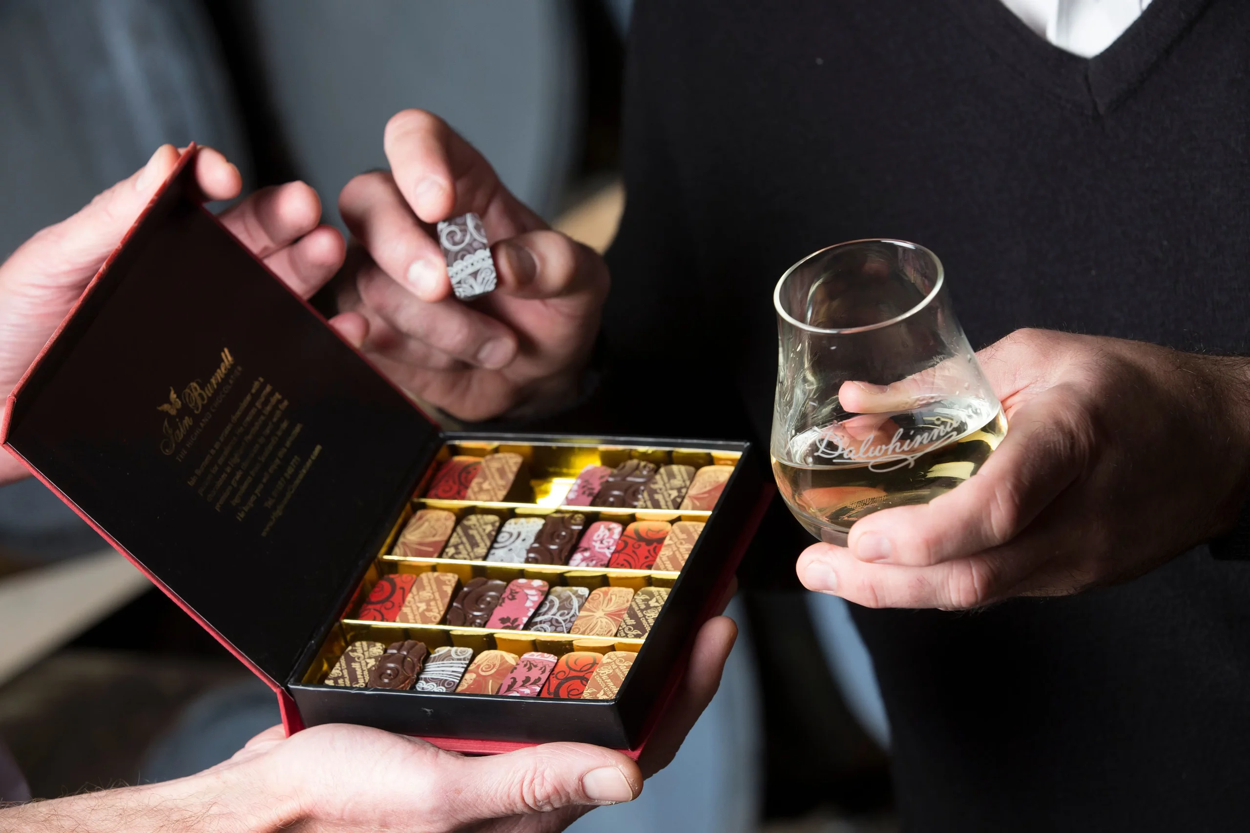 Pralienen und Whisky Pairing bei Iain Burnett