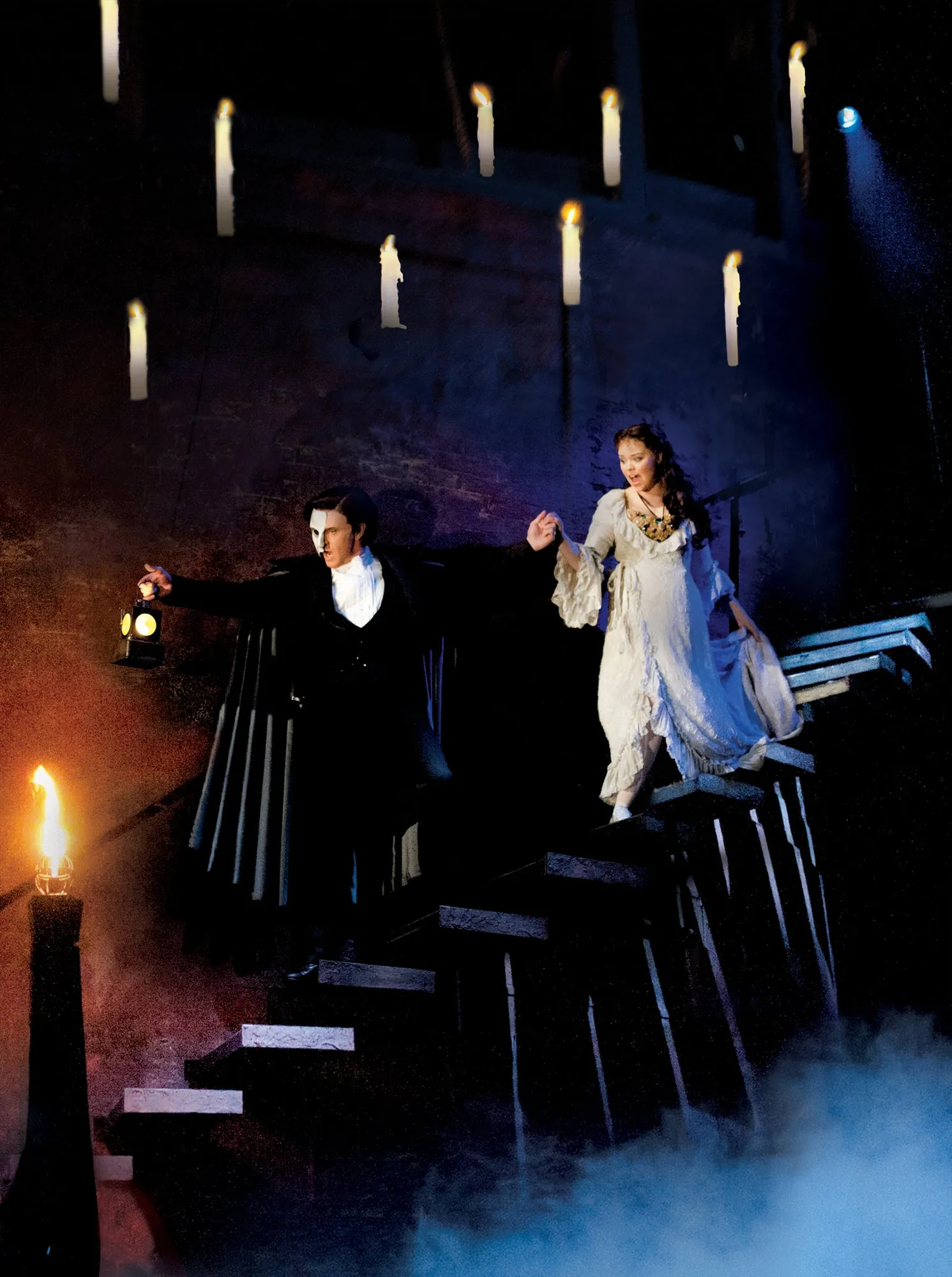 Phantom der Oper - Phantom leitet Christine in die Katakomben