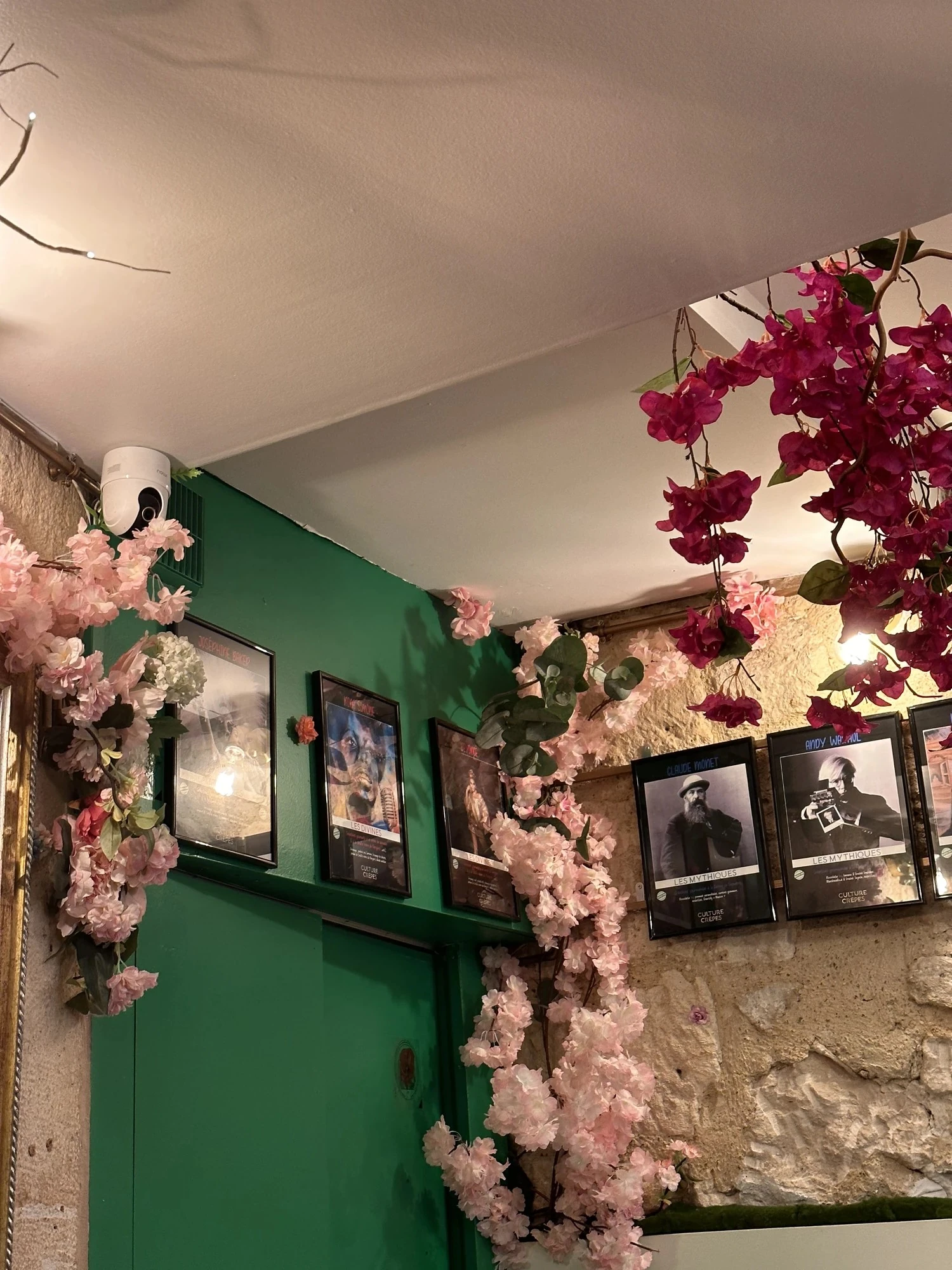 Sehenswürdigkeiten Paris Culture Crêpes Paris von innen