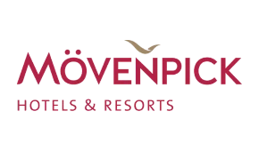 Logo von Mövenpick Hotels & Resorts mit stilisierter Möwe über dem Schriftzug