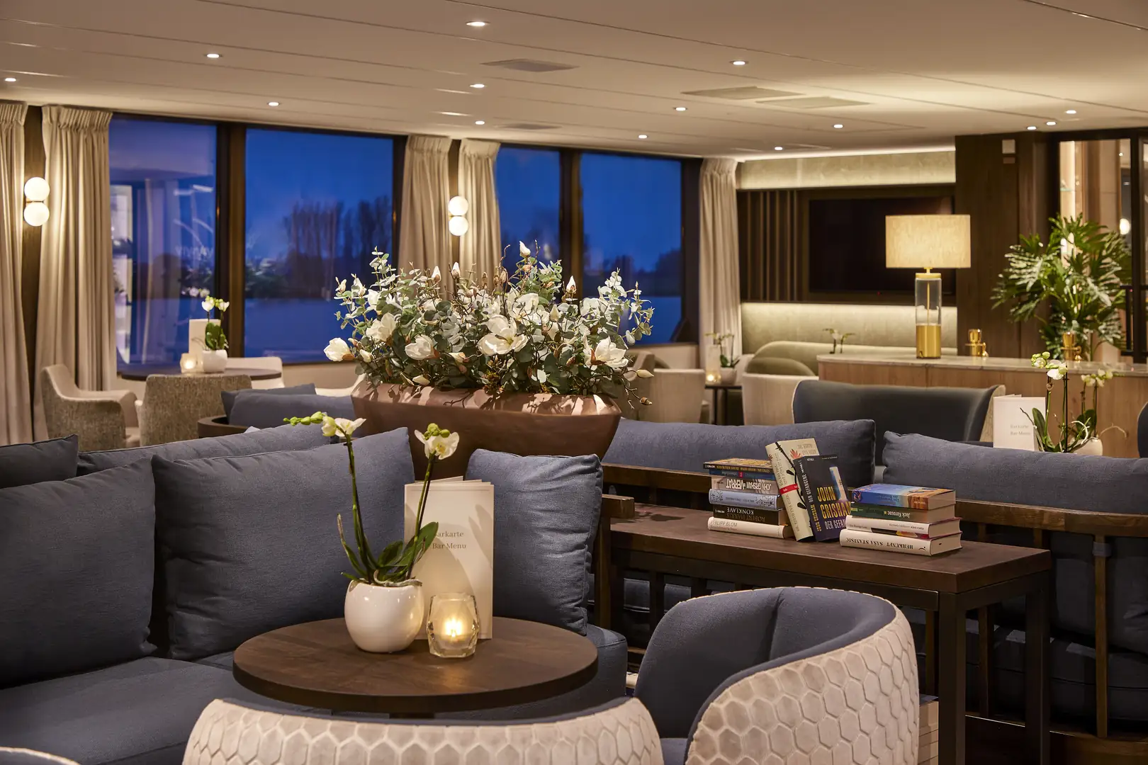 VIVA ONE_Bar and Lounge 3