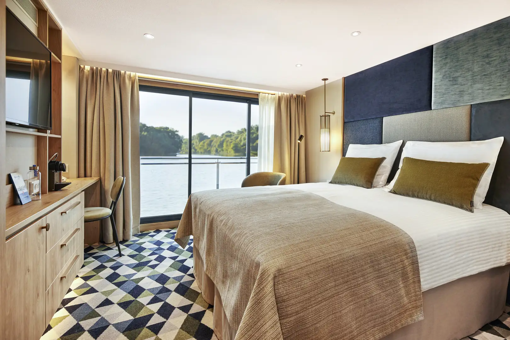 Kabine mit frz. Balkon – VIVA ONE