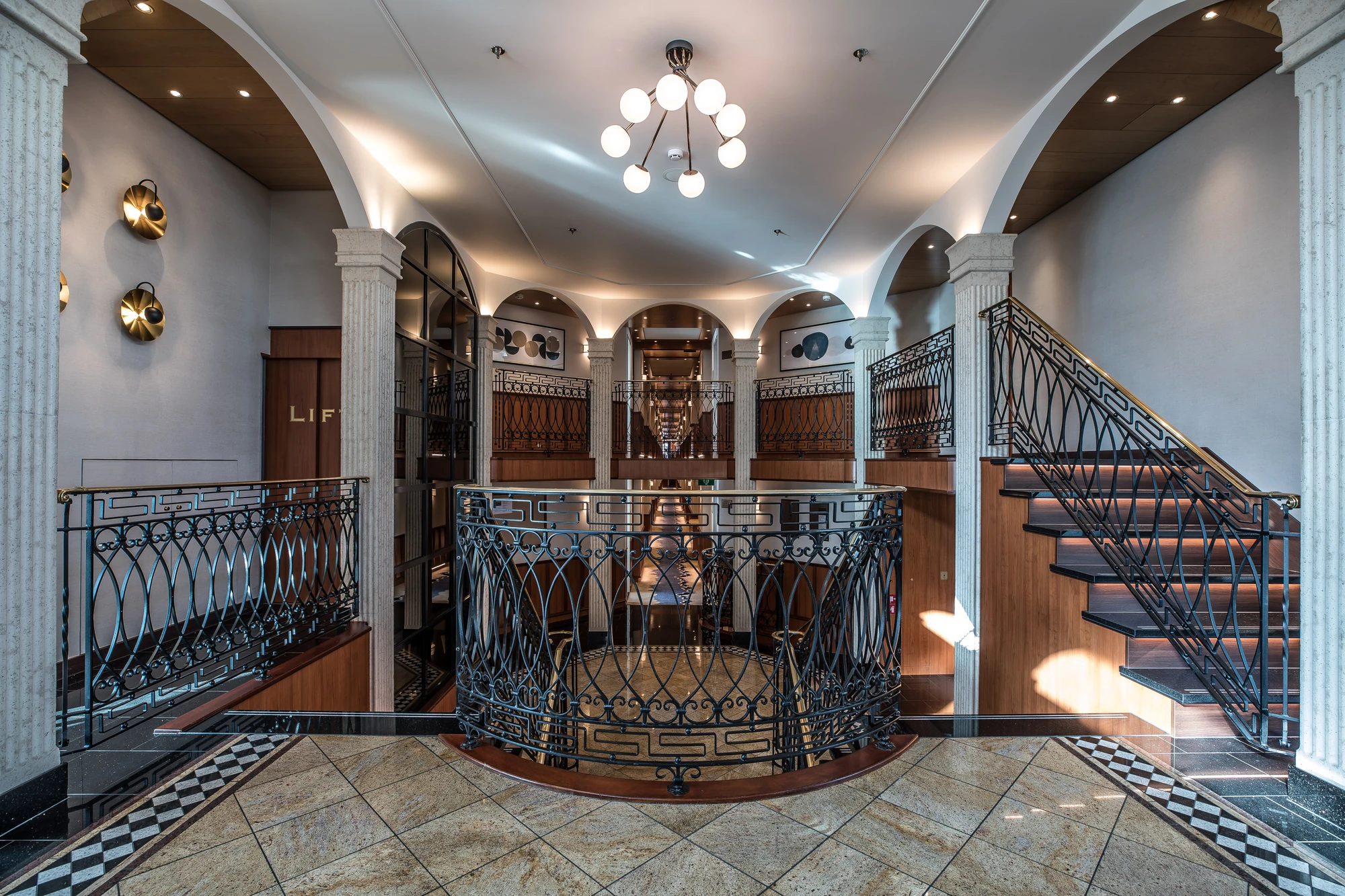 VIVA TIARA_Lobby (9)