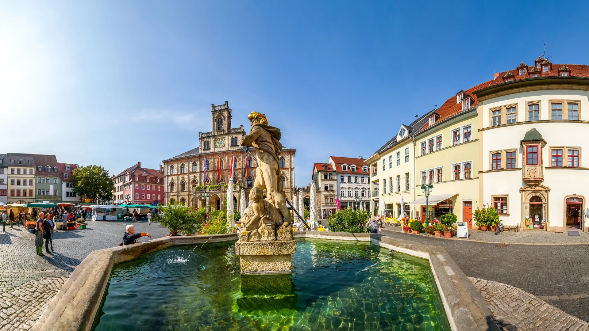 Weimar Altstadt mit Brunnen