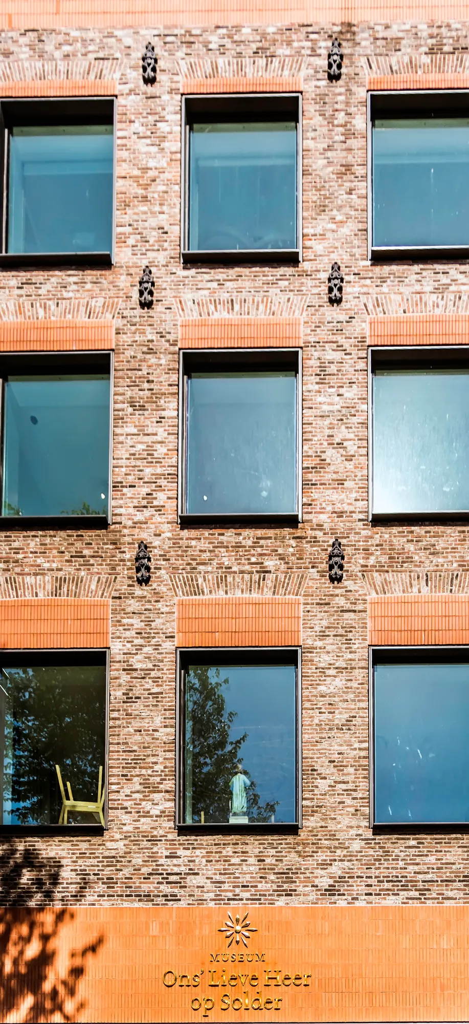 Das Bild zeigt die Fassade des Museums 