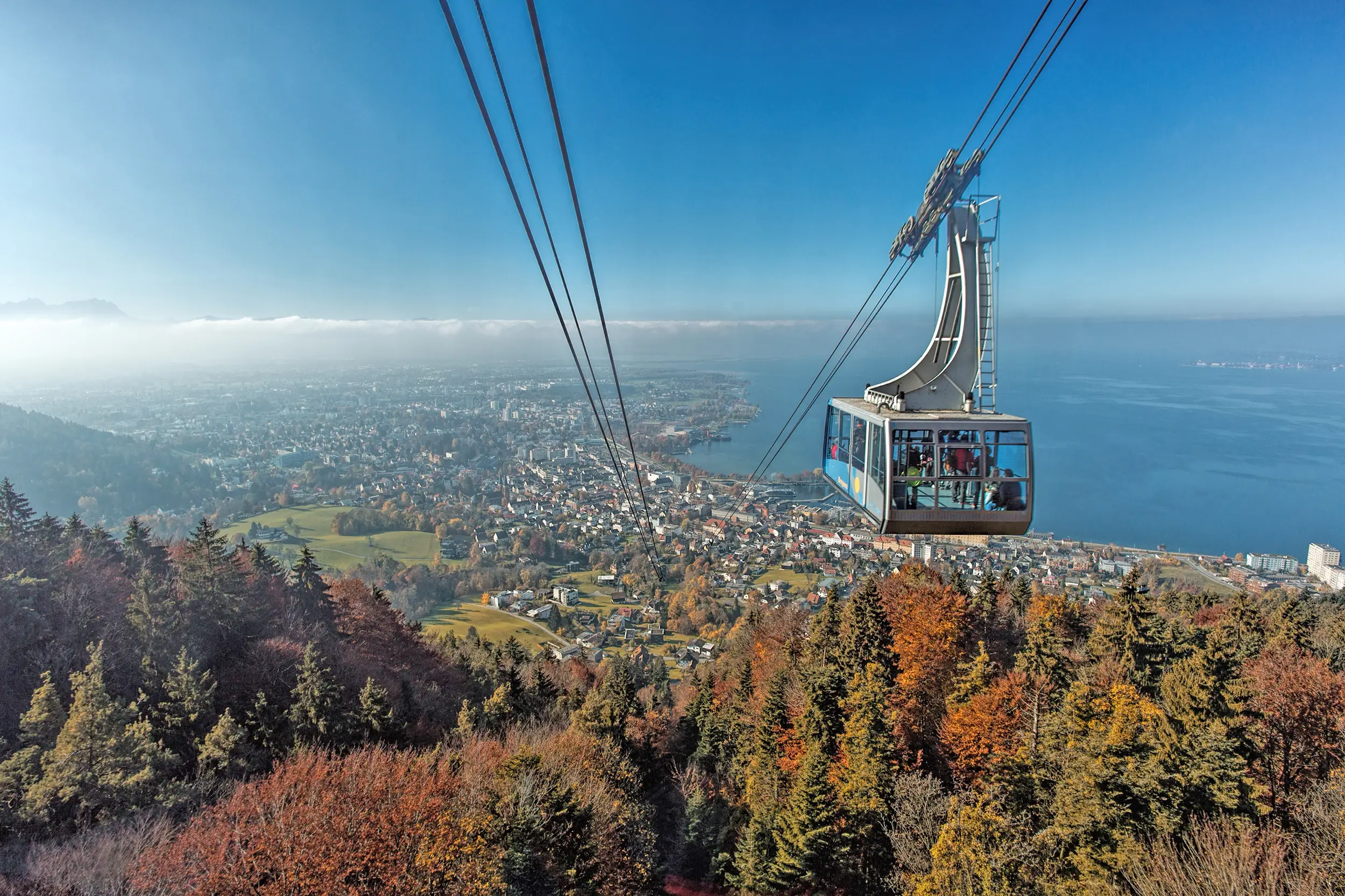 Pfänder Seilbahn mit Panoramablick au Bodensee