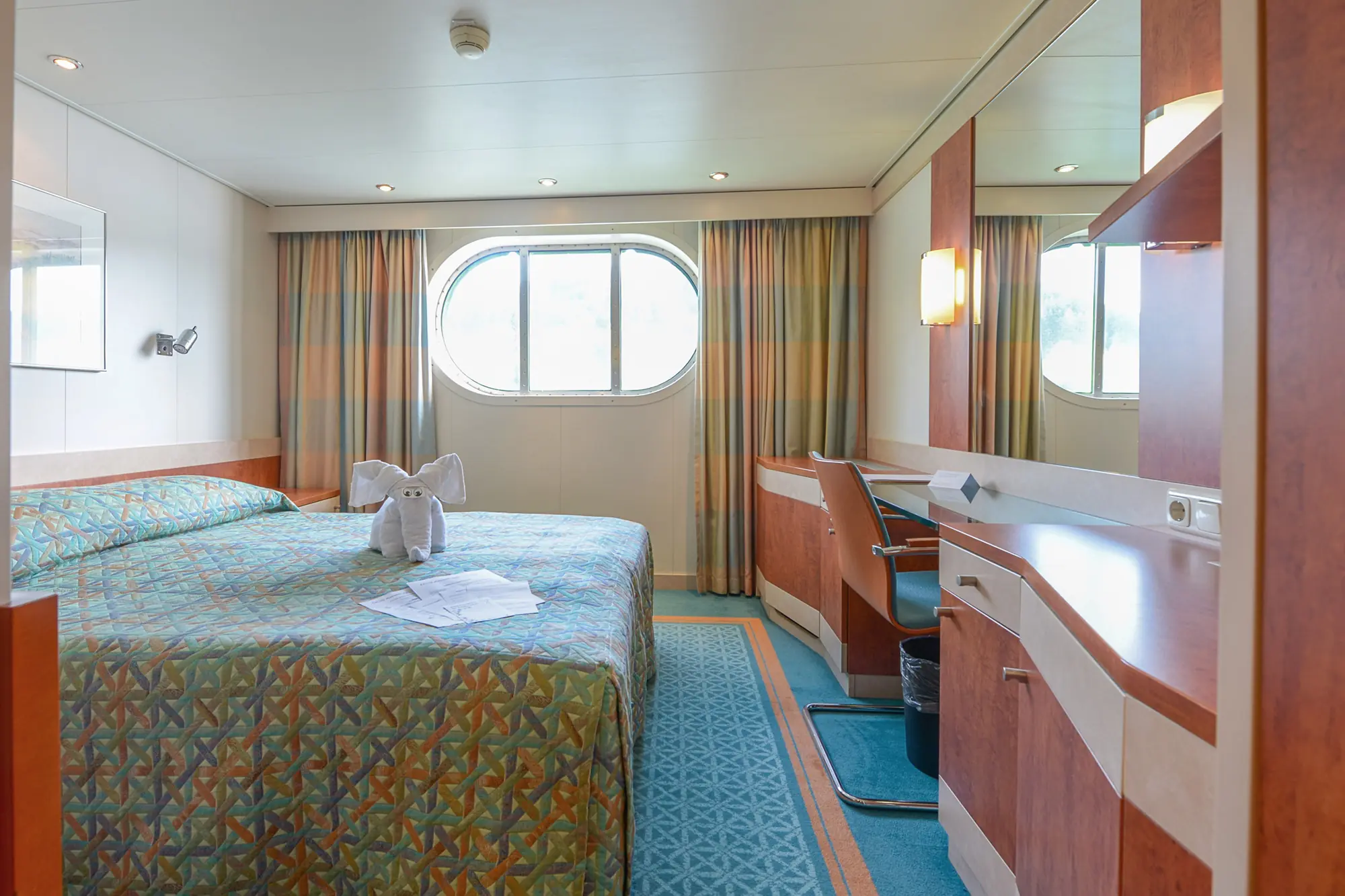 DCS Amethyst, Kabine Hauptdeck