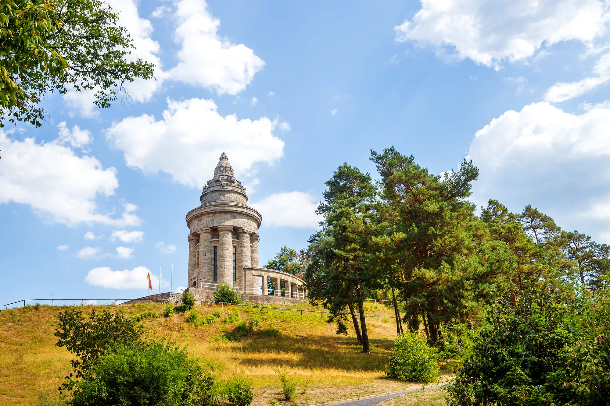 Burschenschaftsdenkmal sollte bei einer Reise mit Hotel Eisenach besucht werden