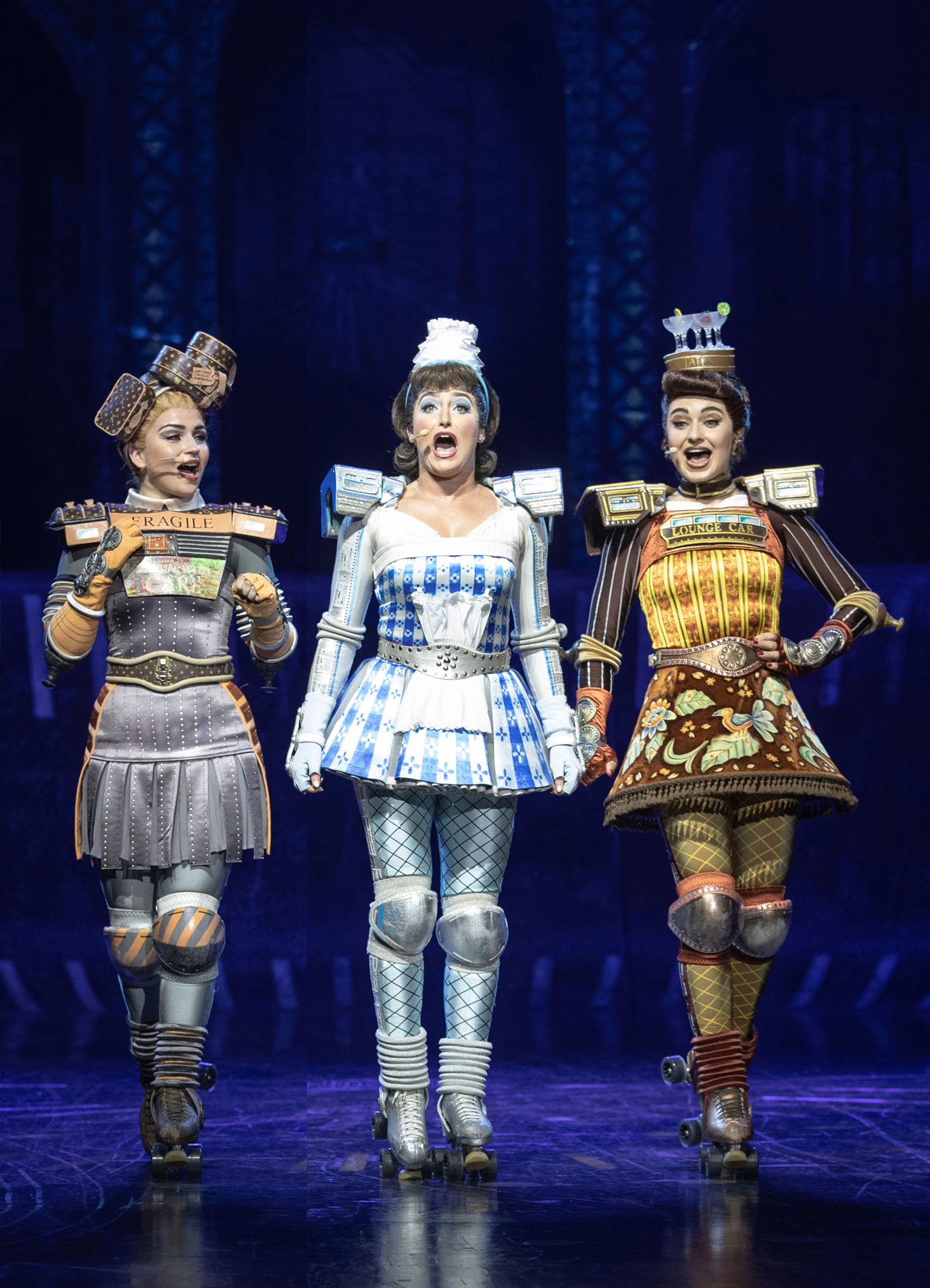 Musical STARLIGHT EXPRESS Bochum Szene Pearl - drei weibliche Waggons singen