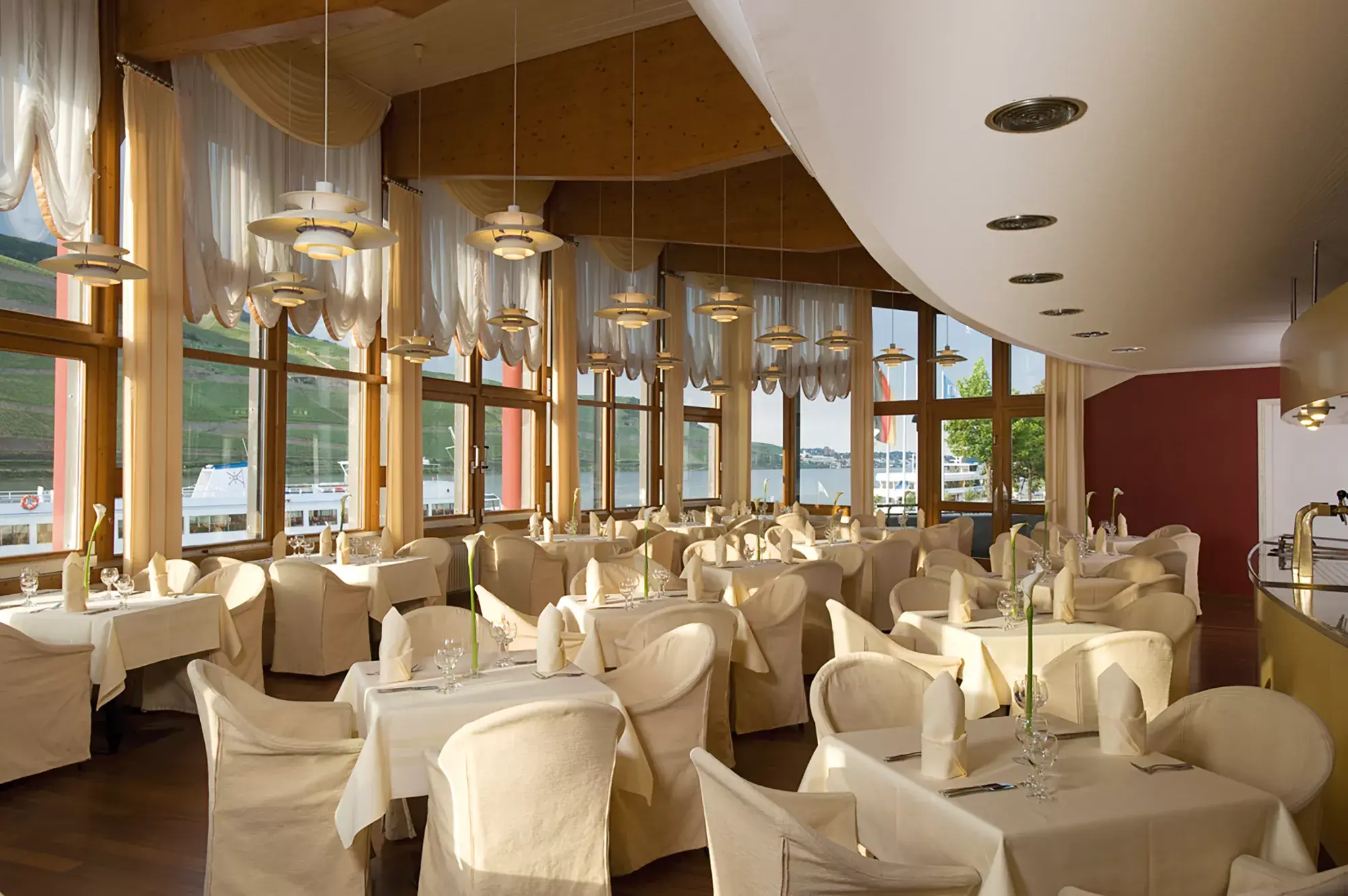 Restaurant, NH Bingen