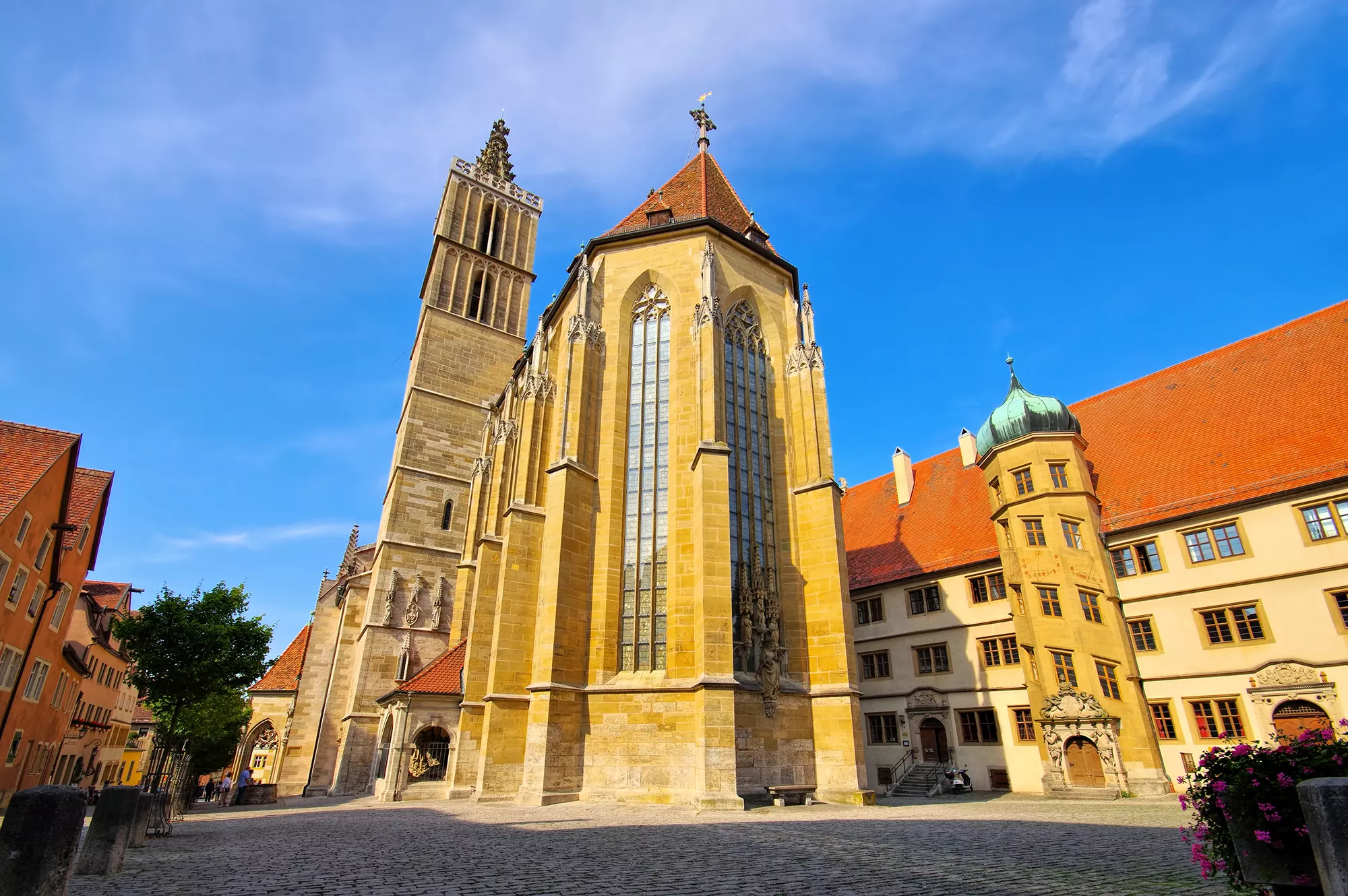 St. Jacobs Kirche bei einer Reise mit Hotel Rothenburg ob der Tauber
