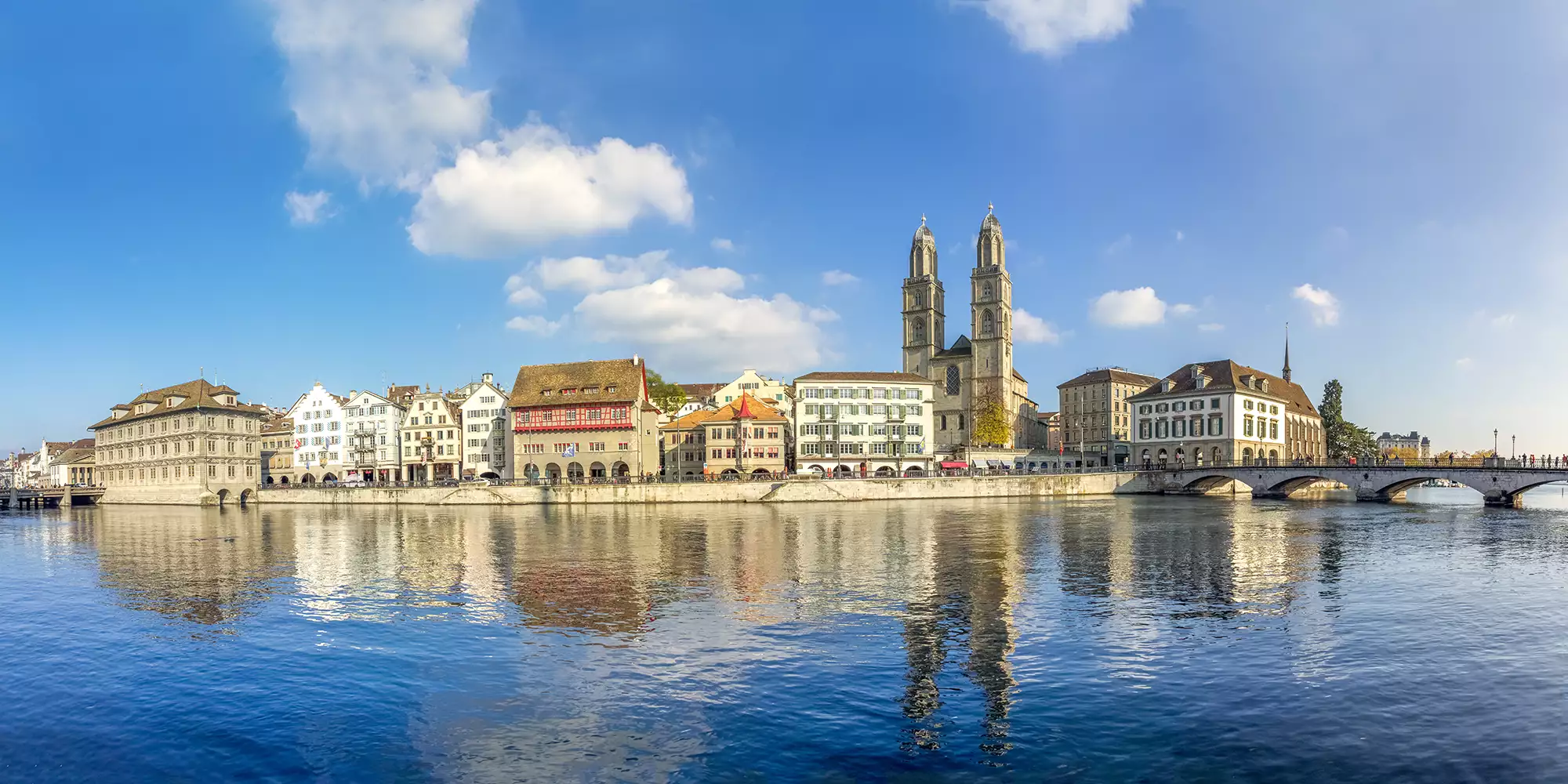Zürich Panorama mit Grossmünster