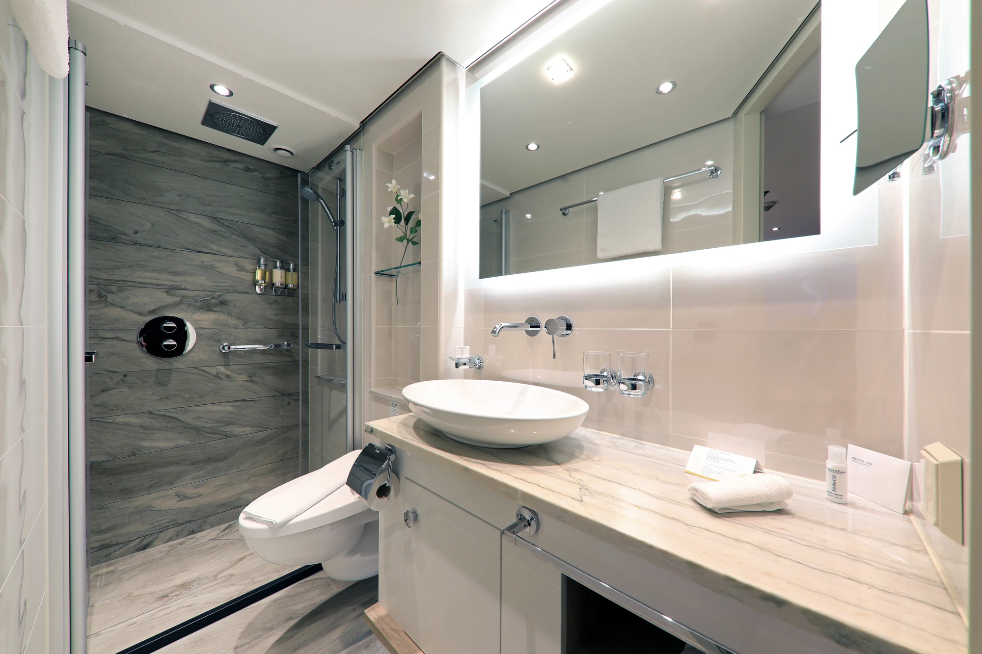 aovo-viva-moments-kabine-franzoesischer-balkon