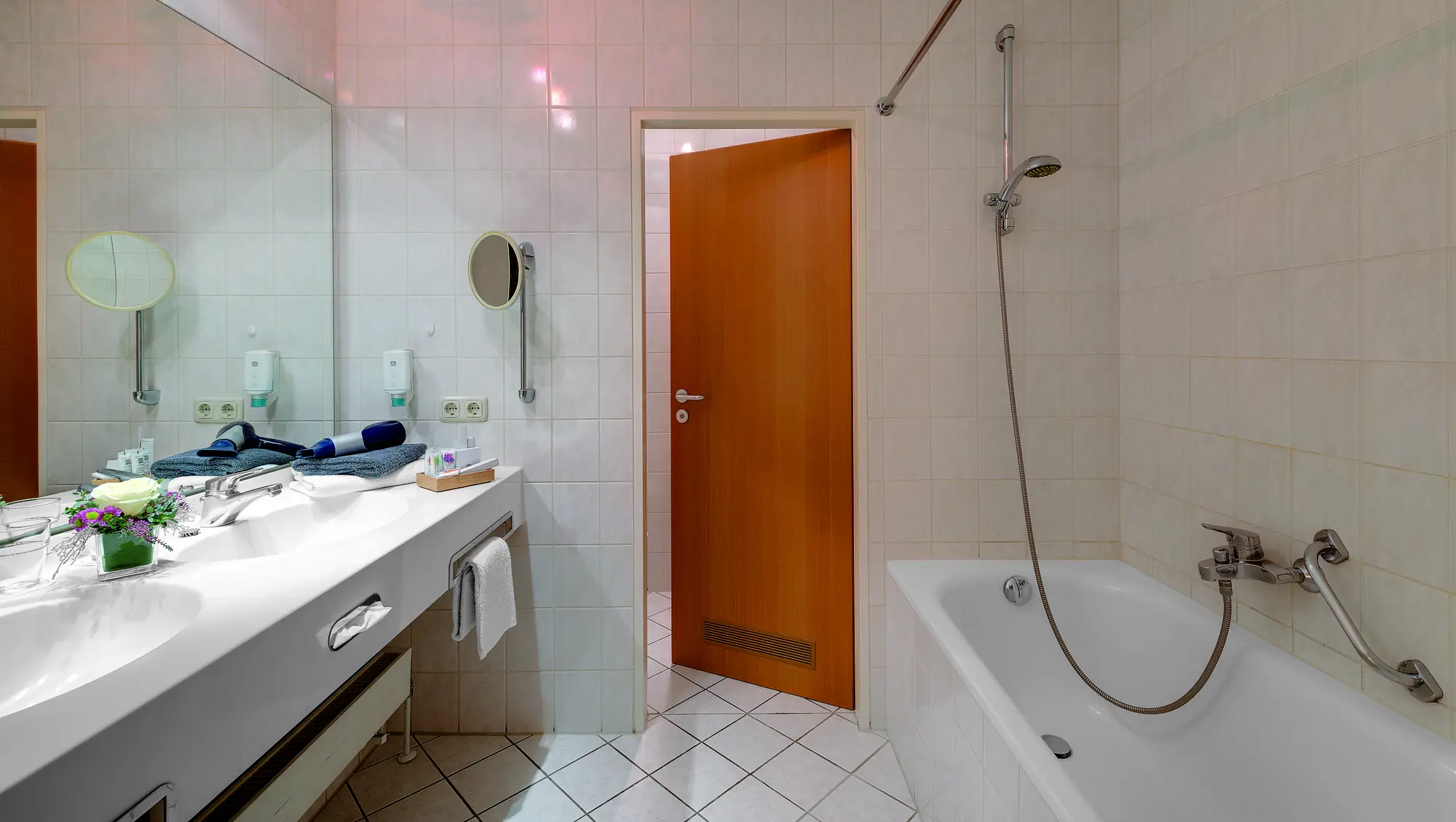 Badezimmer im Best Western Aparthotel Birnbachhöhe