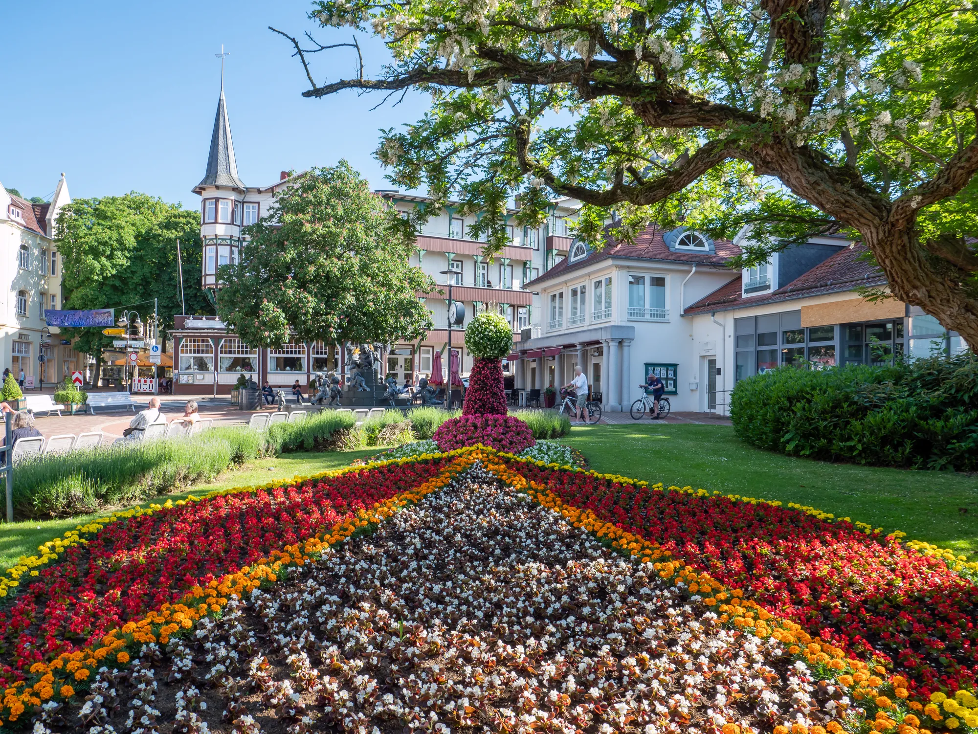 Bad Harzburg, Blumenbeet am Marktplatz