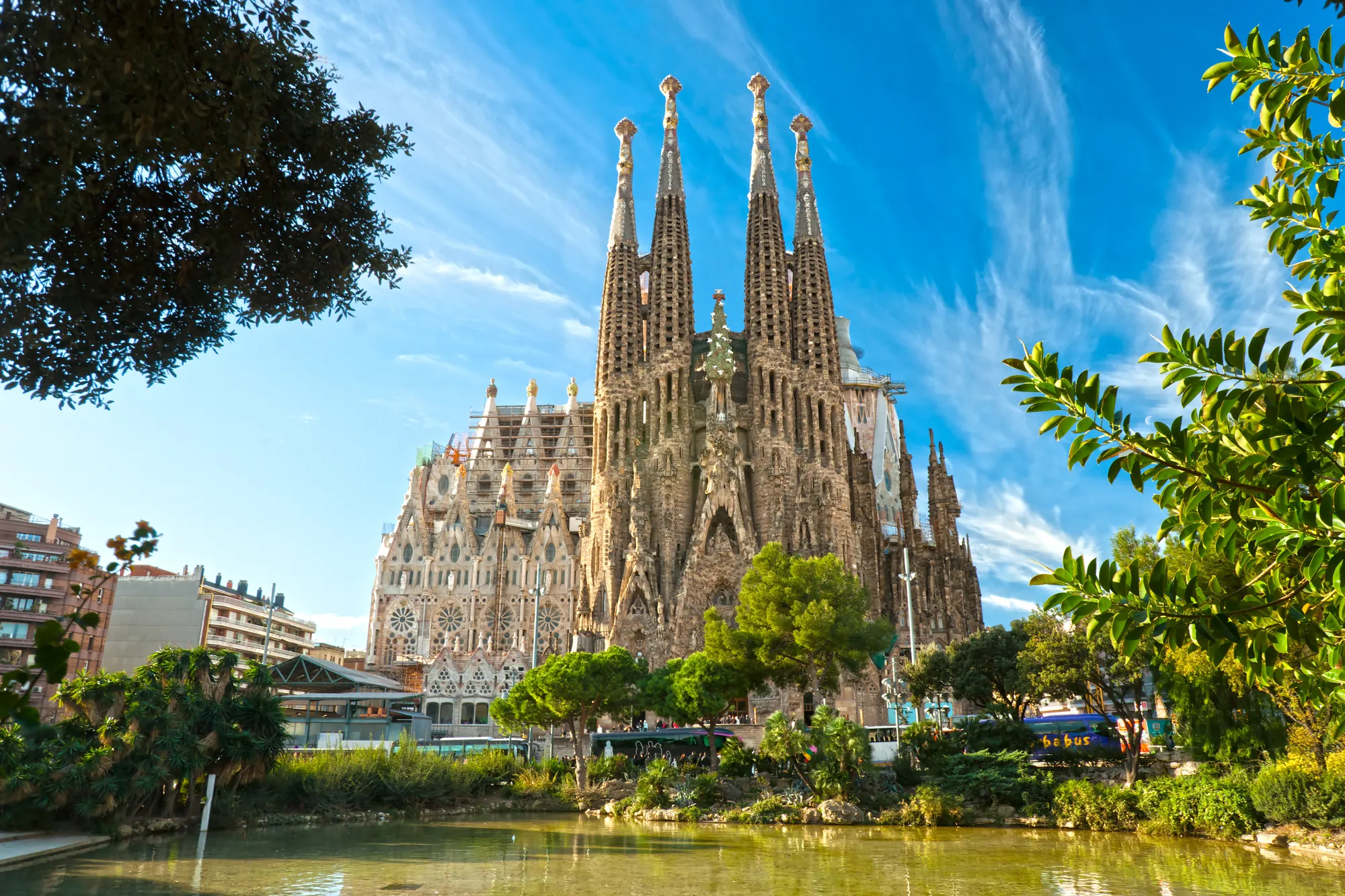 Wunderschöne Ansicht auf La Sagrada Familia in Barcelona