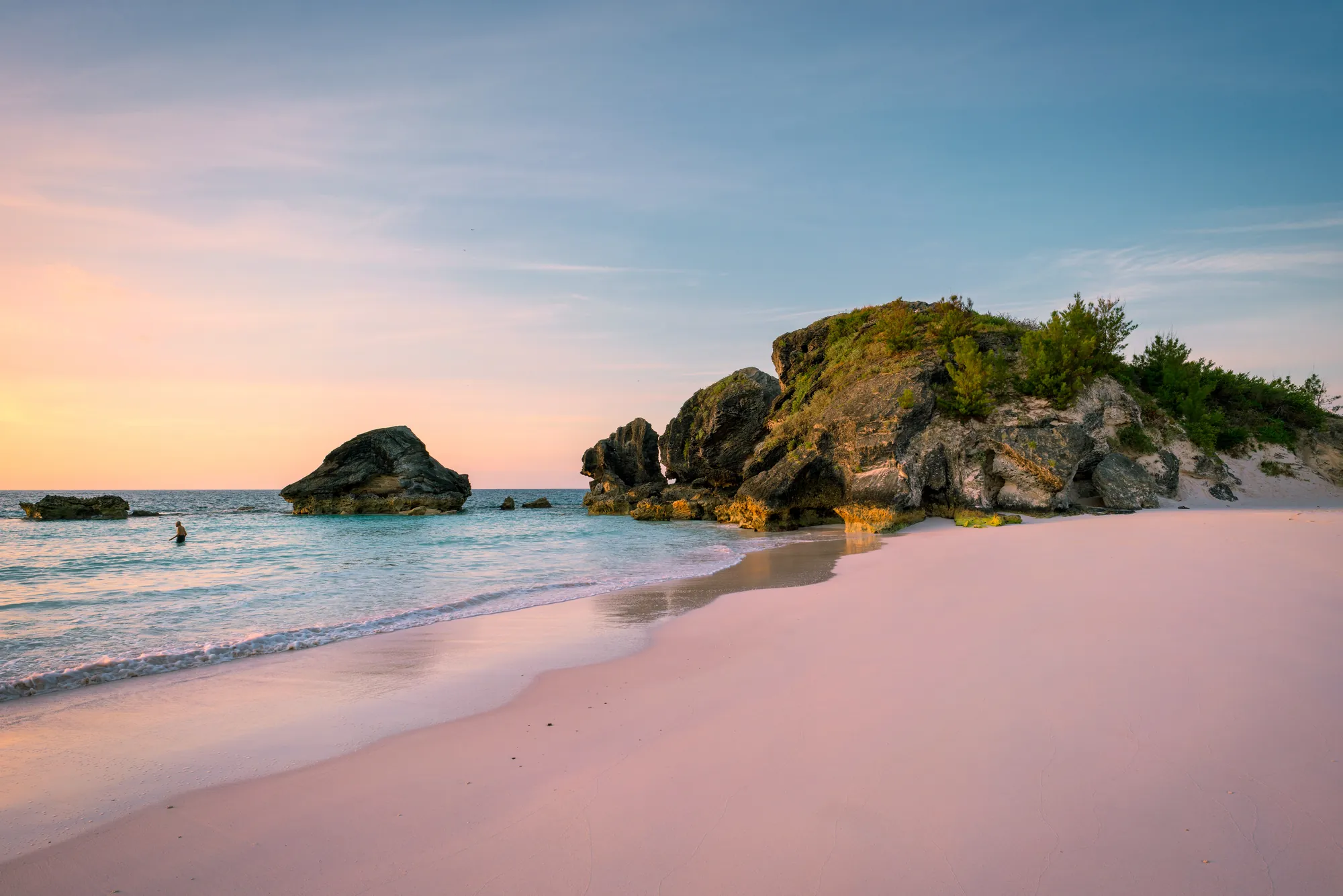 Horseshoe Bay Strand auf Bermuda bei Sonnenuntergang