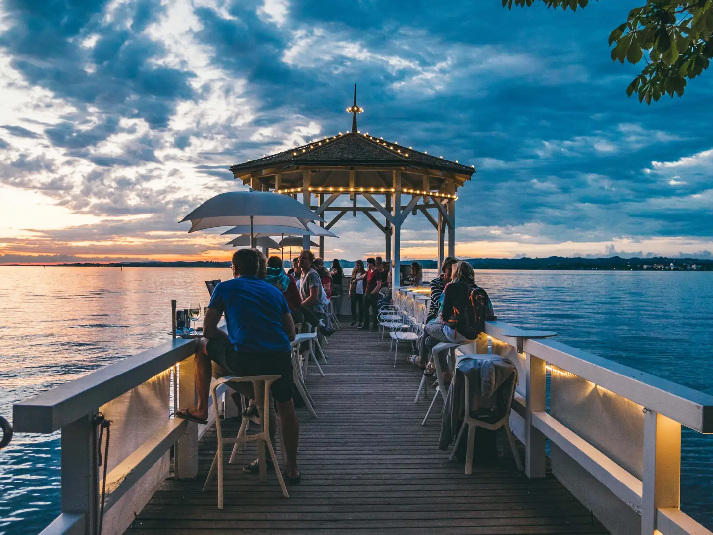 Bregenz Übernachtung mit Sonnenuntergang am Fischersteg