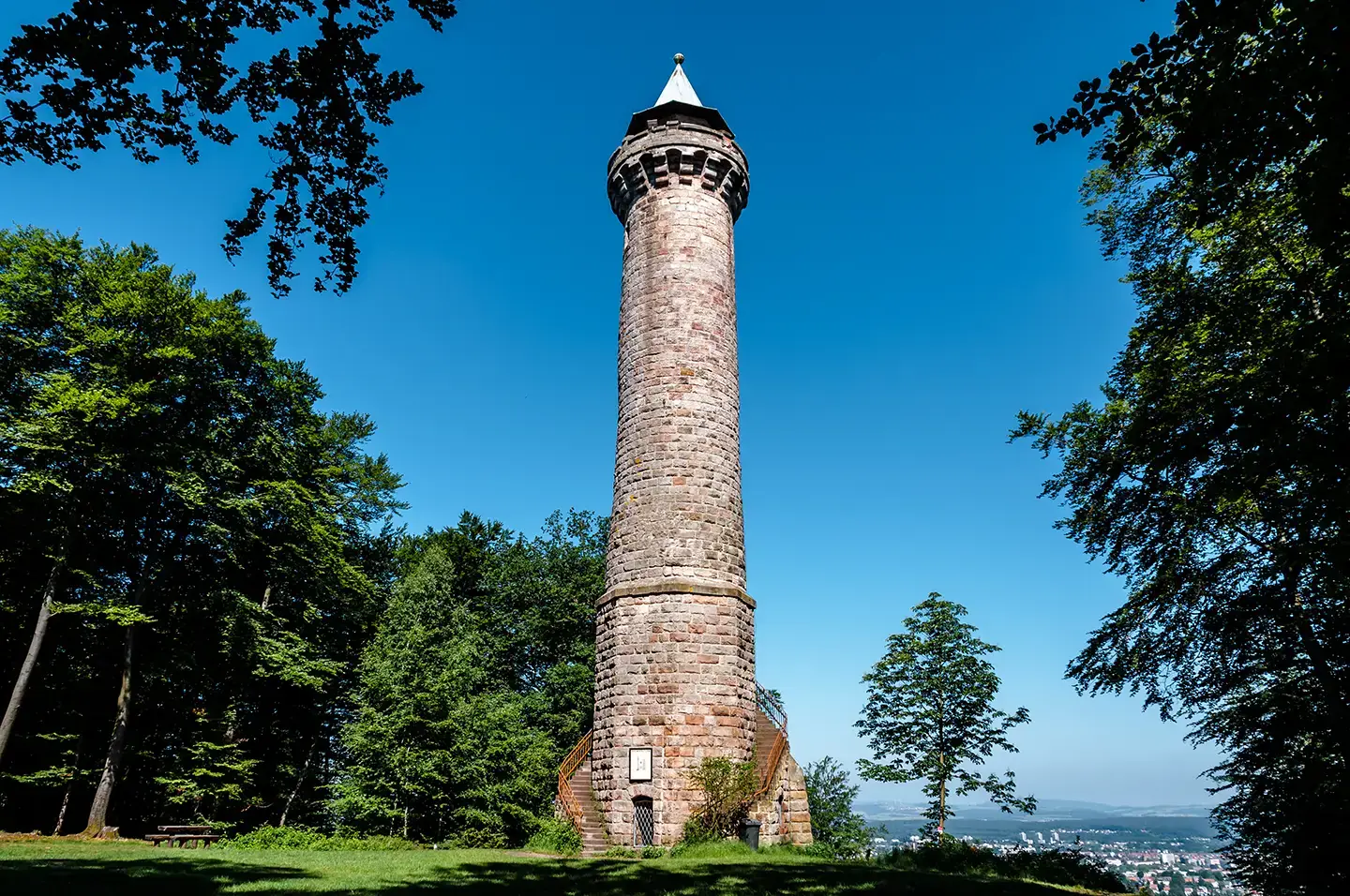 Aussichtsturm auf dem Großen Humberg im Natur- und Waldschutzgebiet Kaltenbronn,