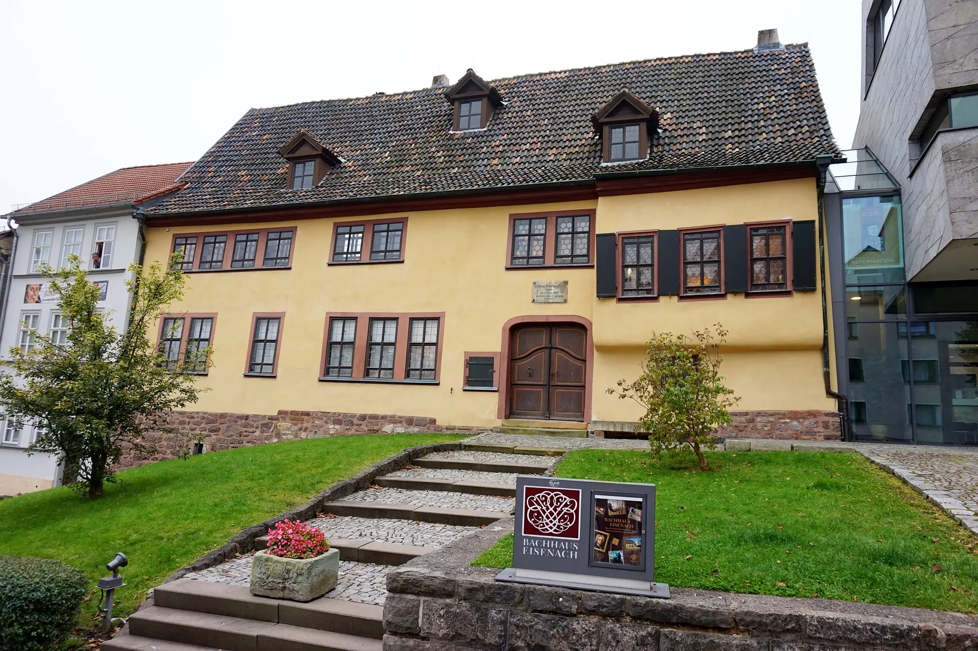 Bachhaus Eisenach von schräg vorn