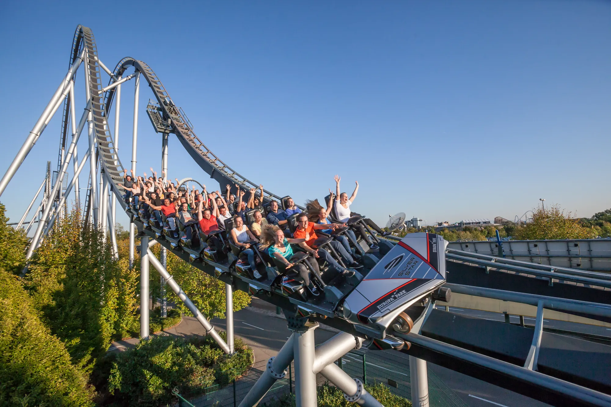 Europapark mit Übernachtung - spritzige Fahrt mit dem Island Silverstar