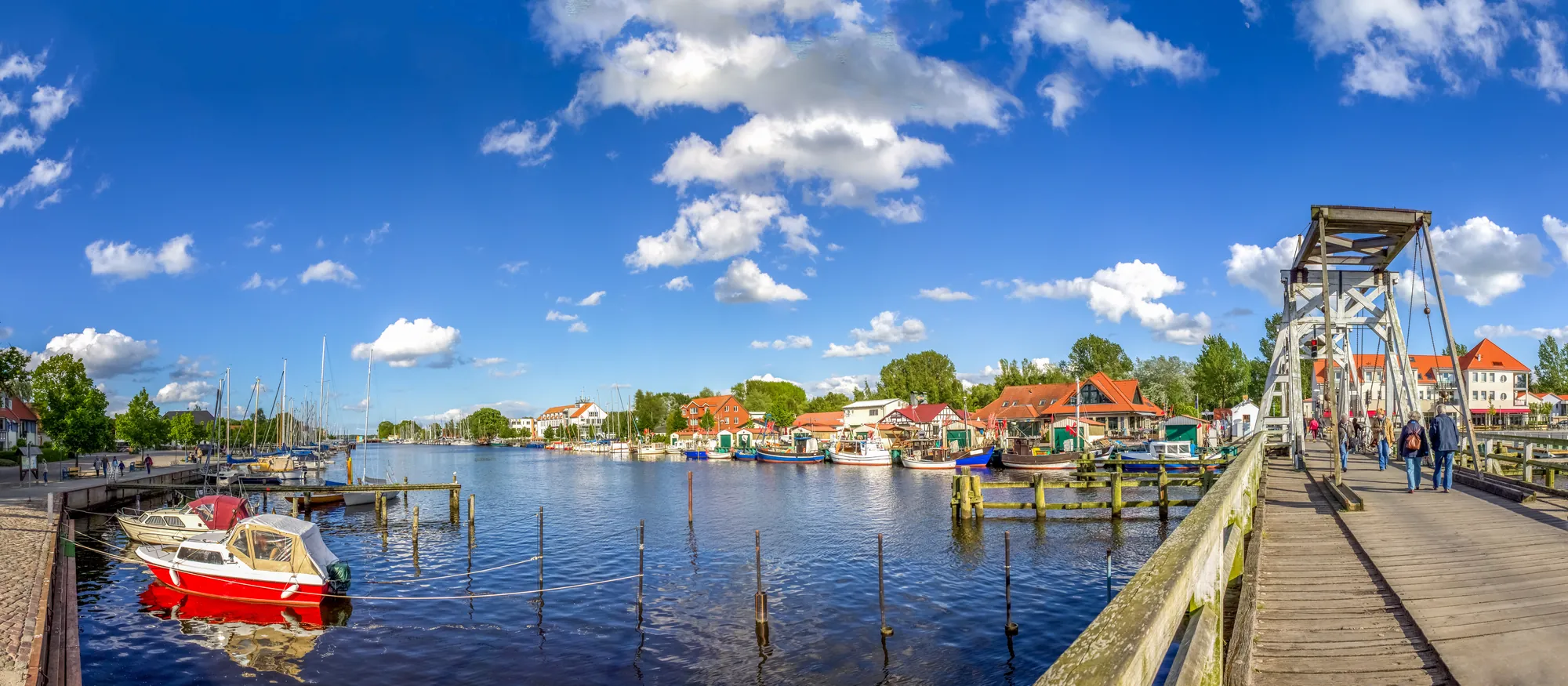 Greifswald / Wieck, Hafen bei Sonnenschein