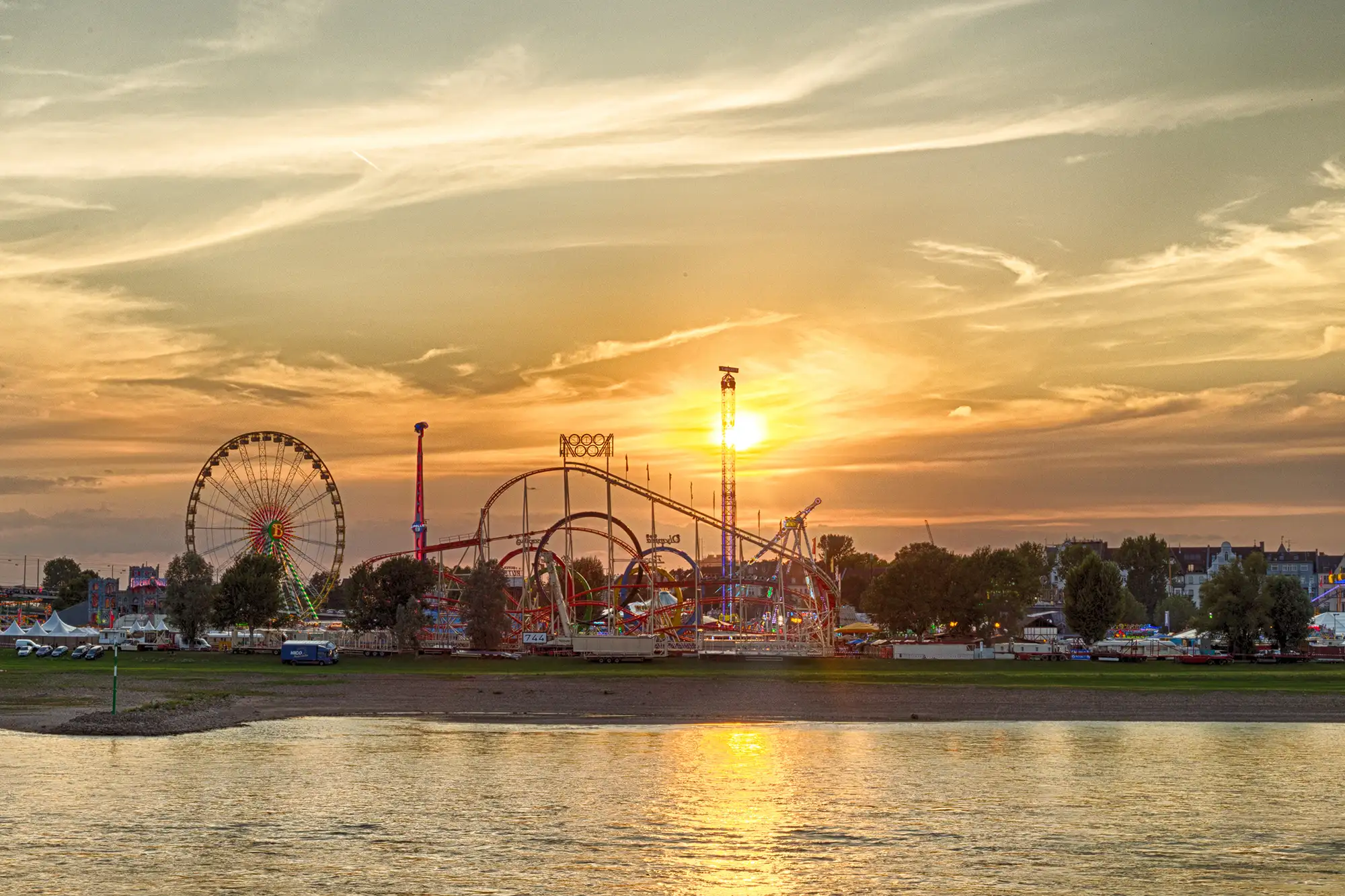 Größten Volksfeste Deutschland - Rheinkirmes Düsseldorf