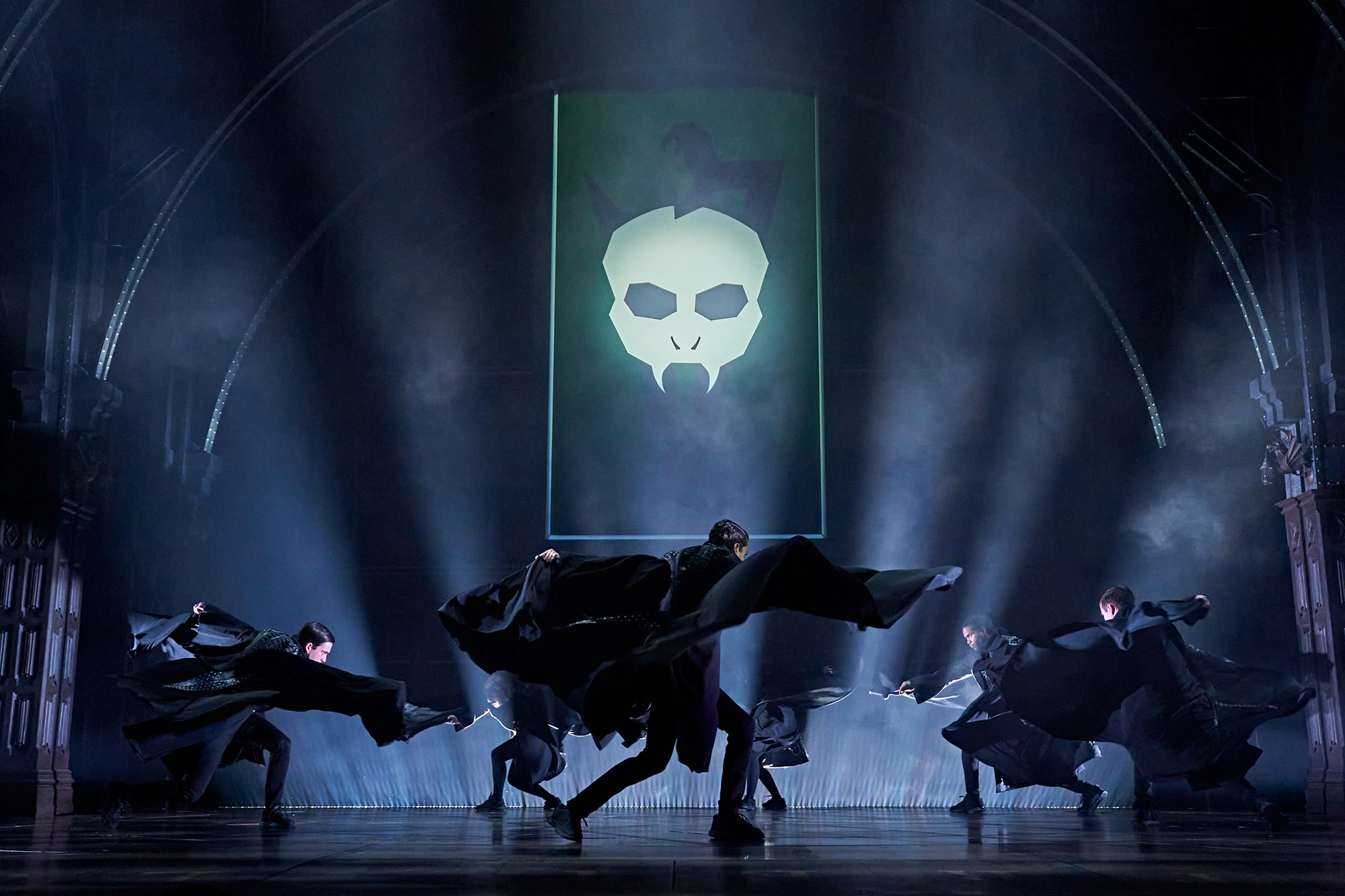 Harry Potter Szenenbild - Magier tanzen im Reigen