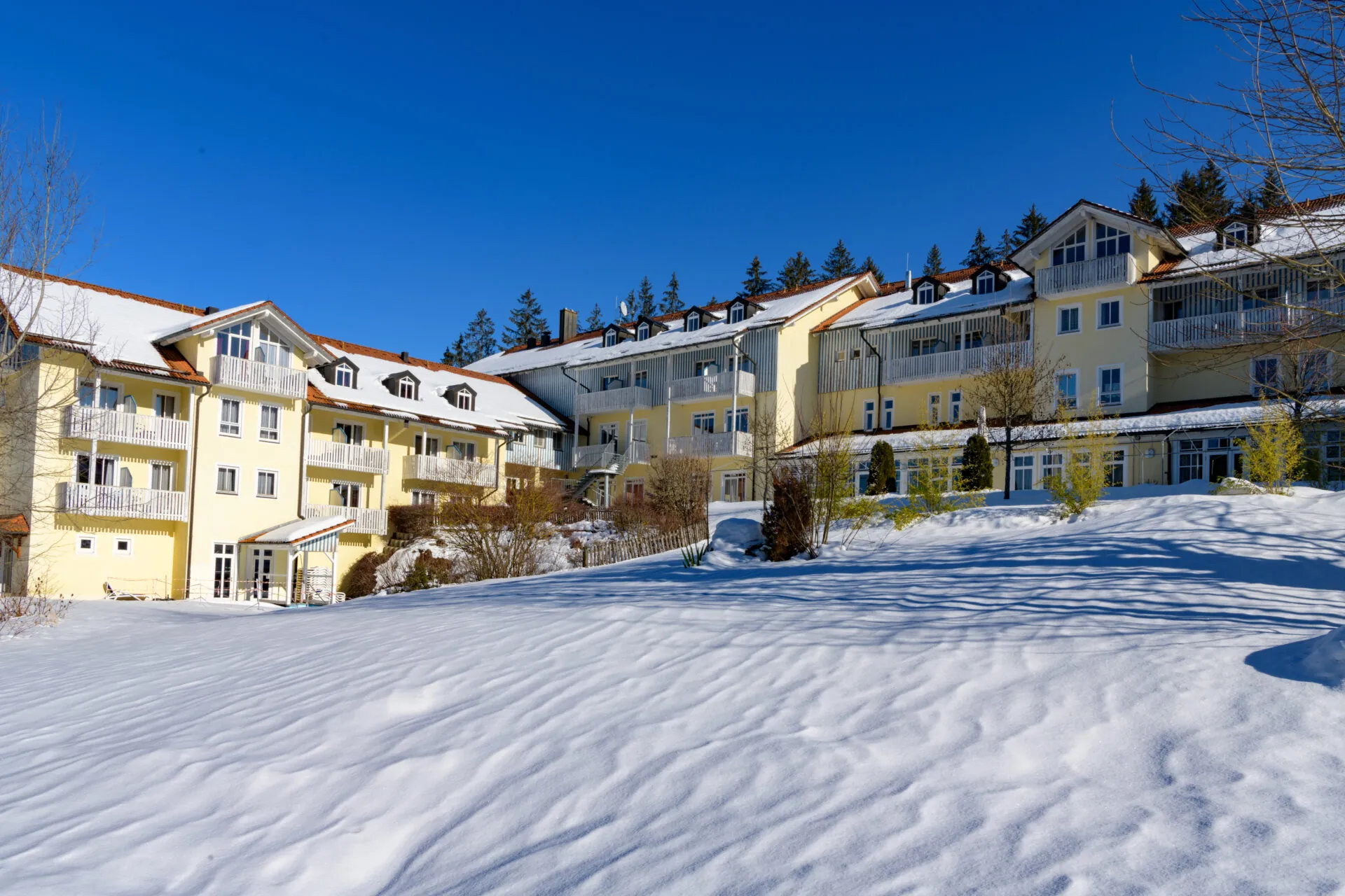 Hotel Ahornhof, Außenansicht im Winter