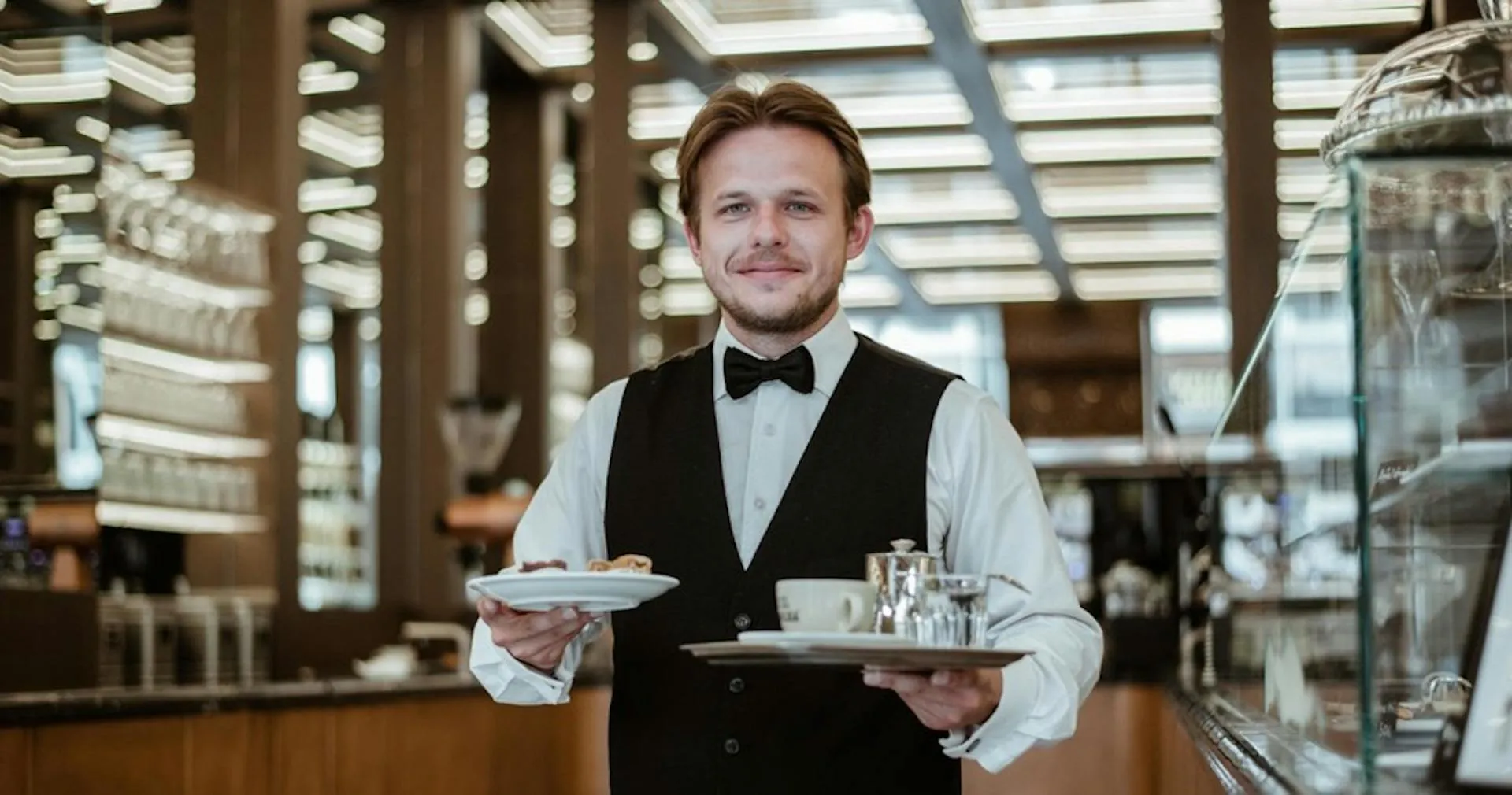 Kellner im Kaffeehaus, Kaffeehauspräsentation in Wien