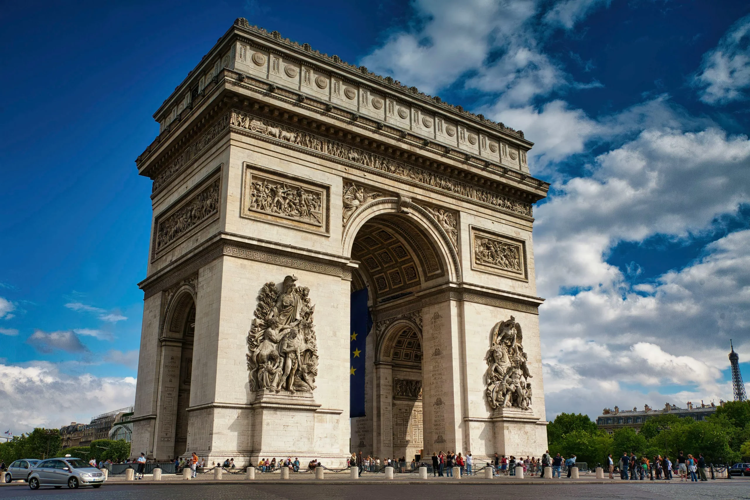 Der Arc de Triomphe in Paris.