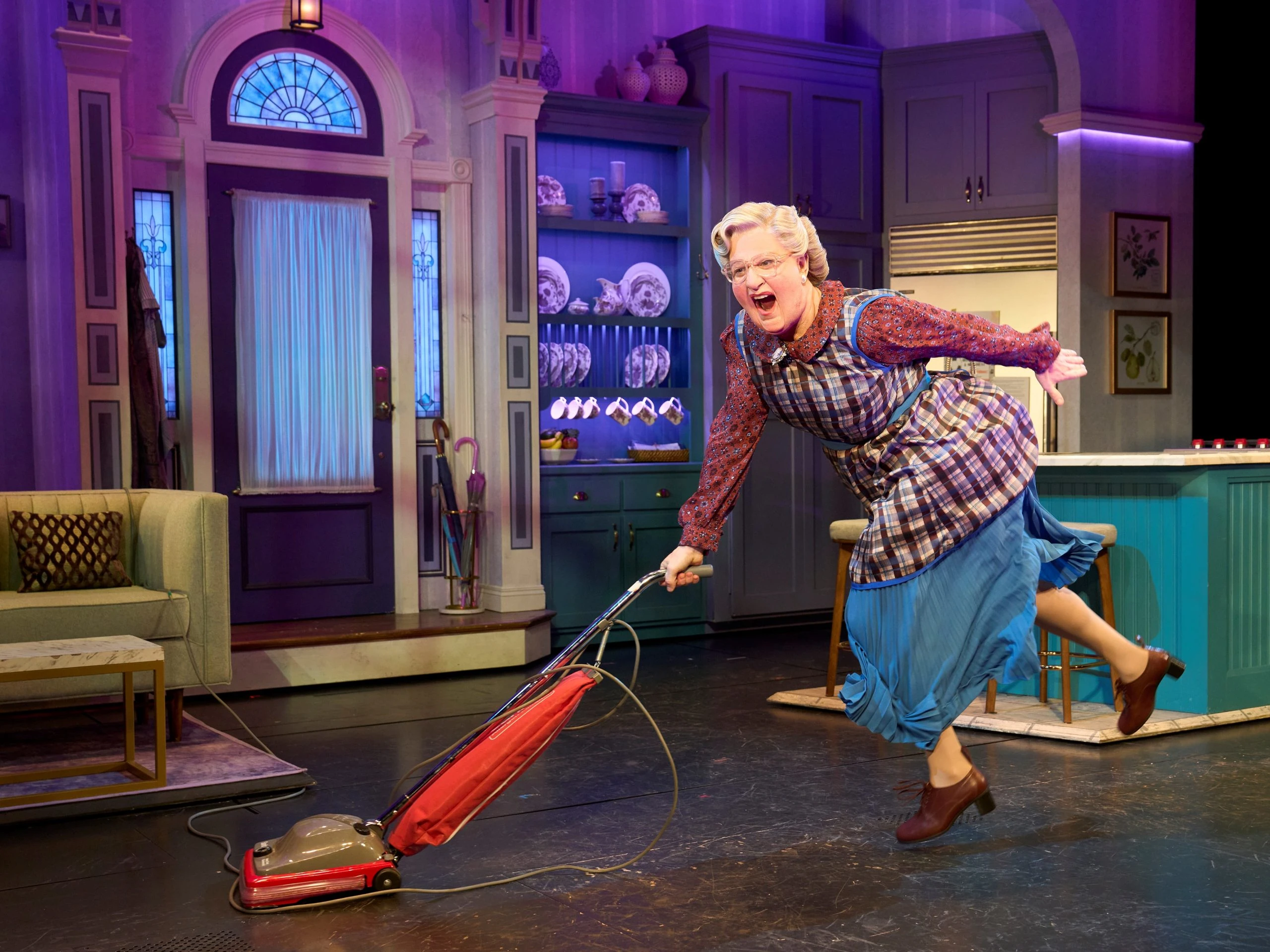 mrs-doubtfire-musical-foto-06-credit-johann-persson-scaled.opti