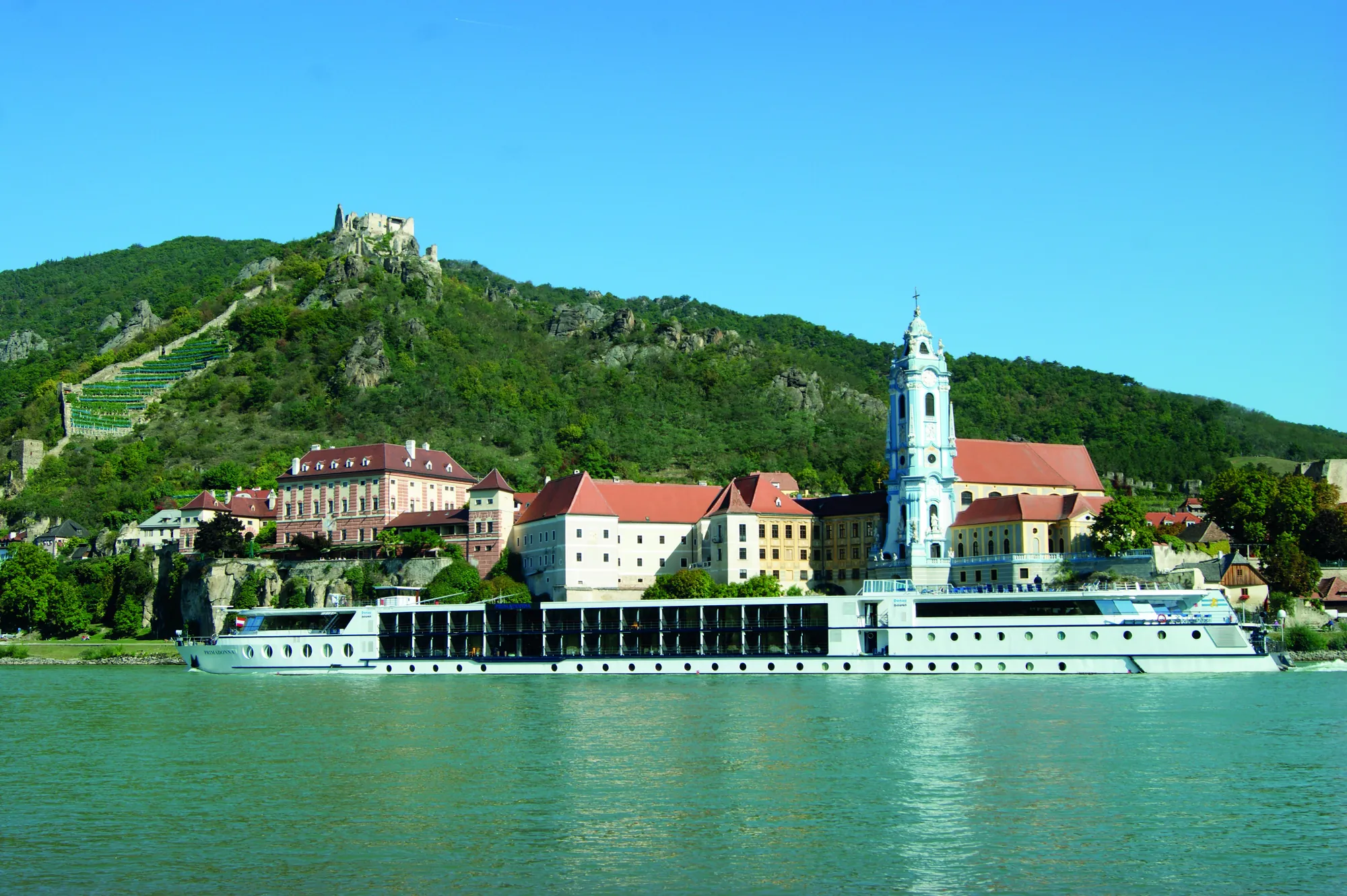 MS Primadonna auf der Donau bei Dürnstein (Stift)