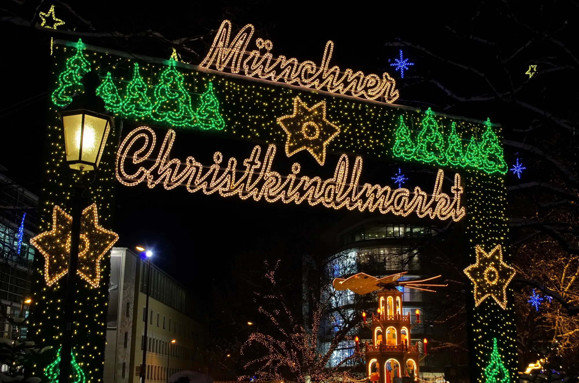 Münchner Christkindlmarkt, Weihnachtstor