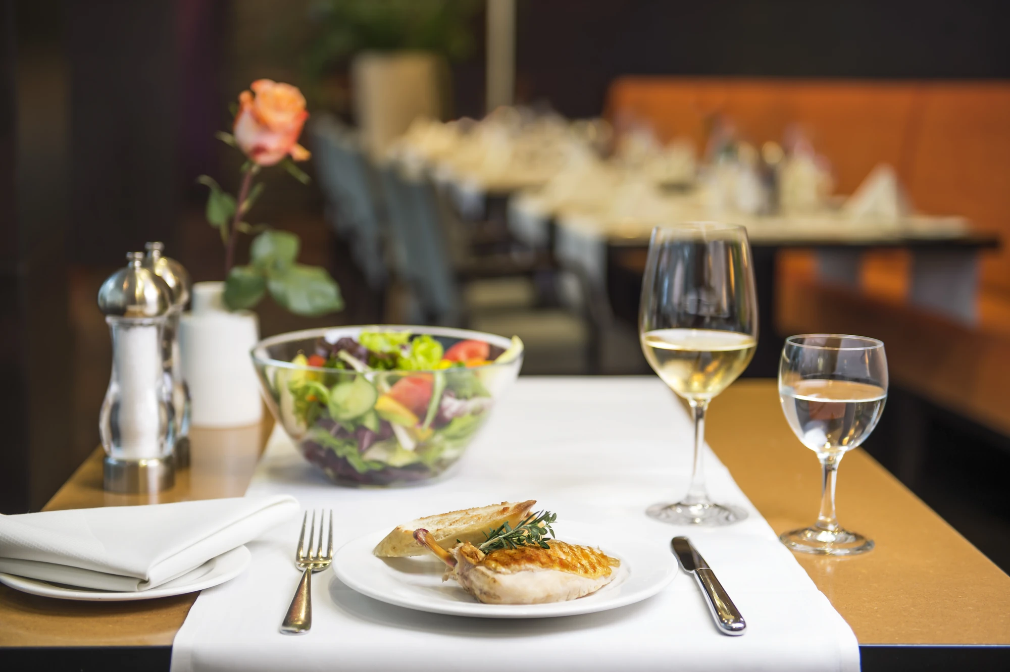 NH Stuttgart Airport, Restaurant (Tischgericht)