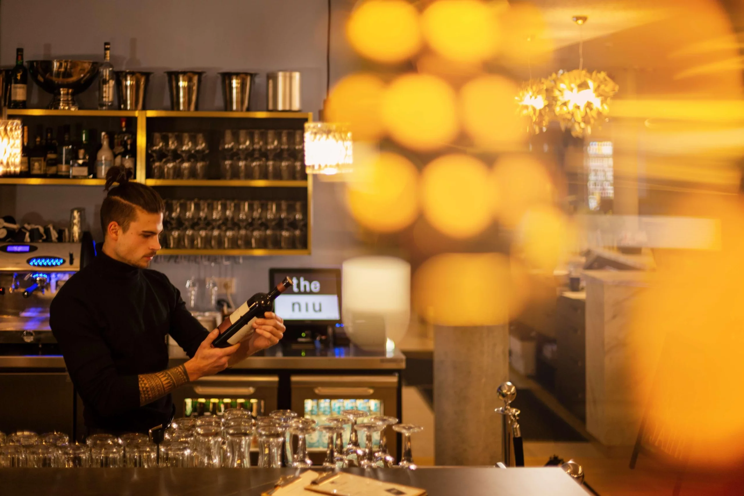 niu-hotel-mainz-bar-scaled