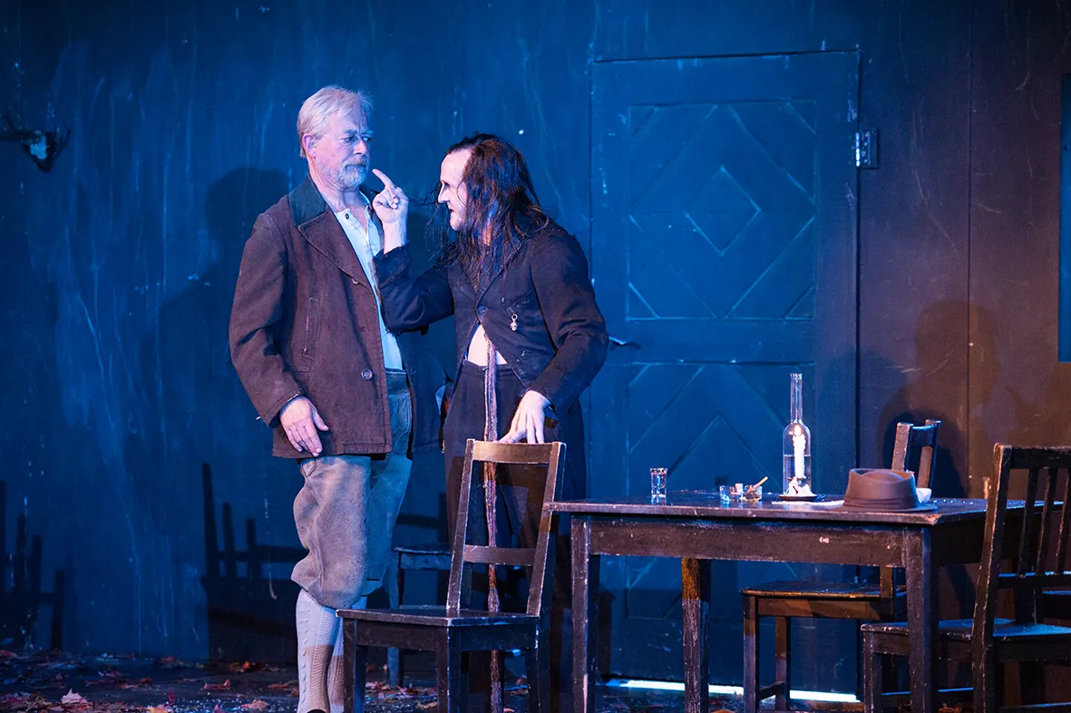 Szene aus dem Brandner Kaspar im Oberammergauer Passionstheater