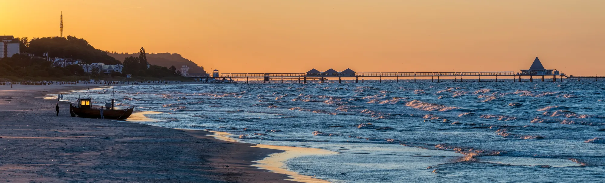 Seebrücke Heringsdorf bei Sonnenuntergang auf Usedom